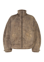 The ELEMENTS jacket by IM MEN is a brown, vintage-style zip-up with a high collar, oversized sleeves, color-fading effect, thick cotton fabric, decorative stitching, and adjustable cuff straps. - DARK BEIGE （no.43）
