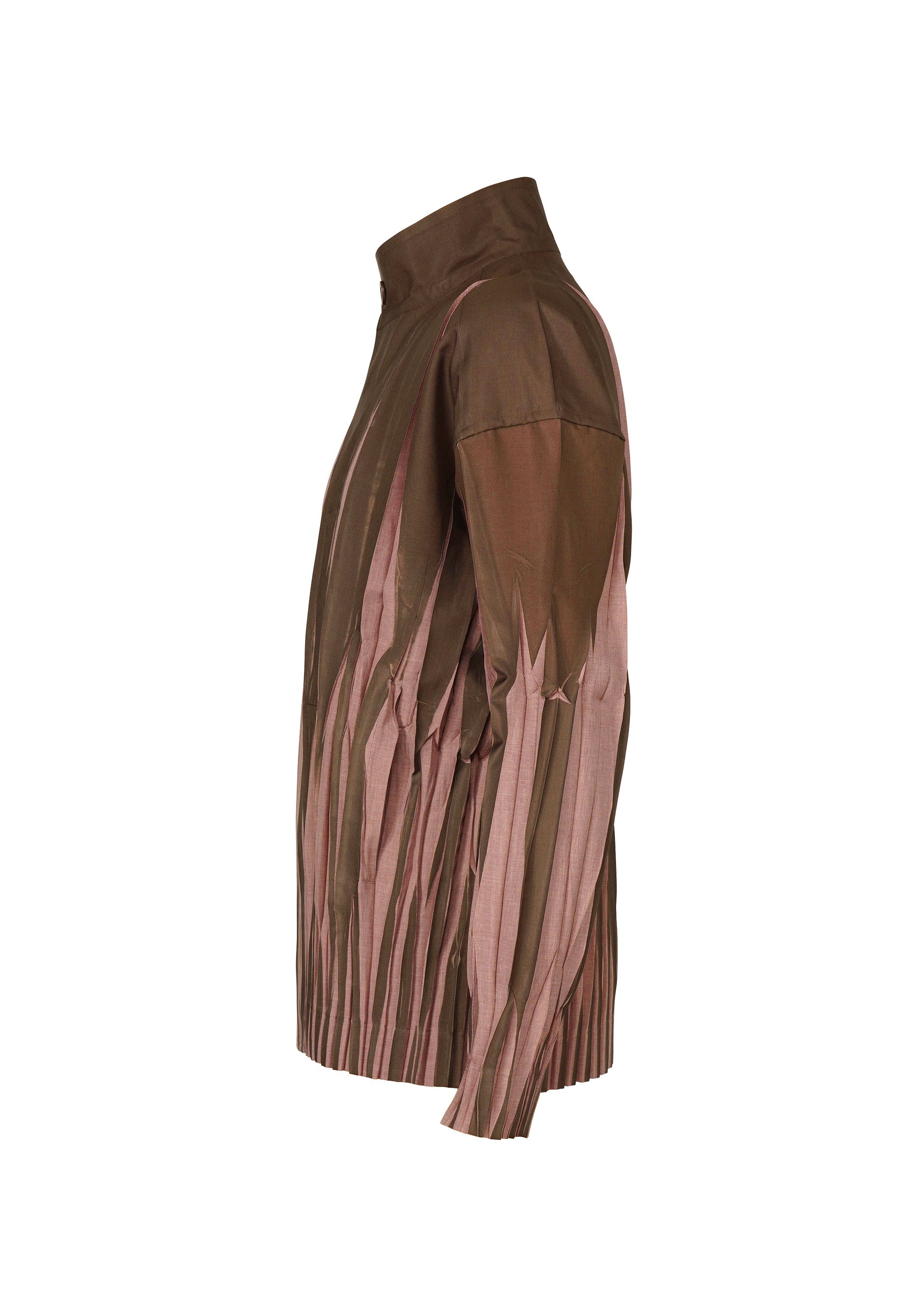 Zoomed view The EDGE by IM MEN is a brown long-sleeve shirt with a high collar and vertical, angular light pink pleats, inspired by Shoji Kamoda ceramics—displayed side-on against a plain white background.