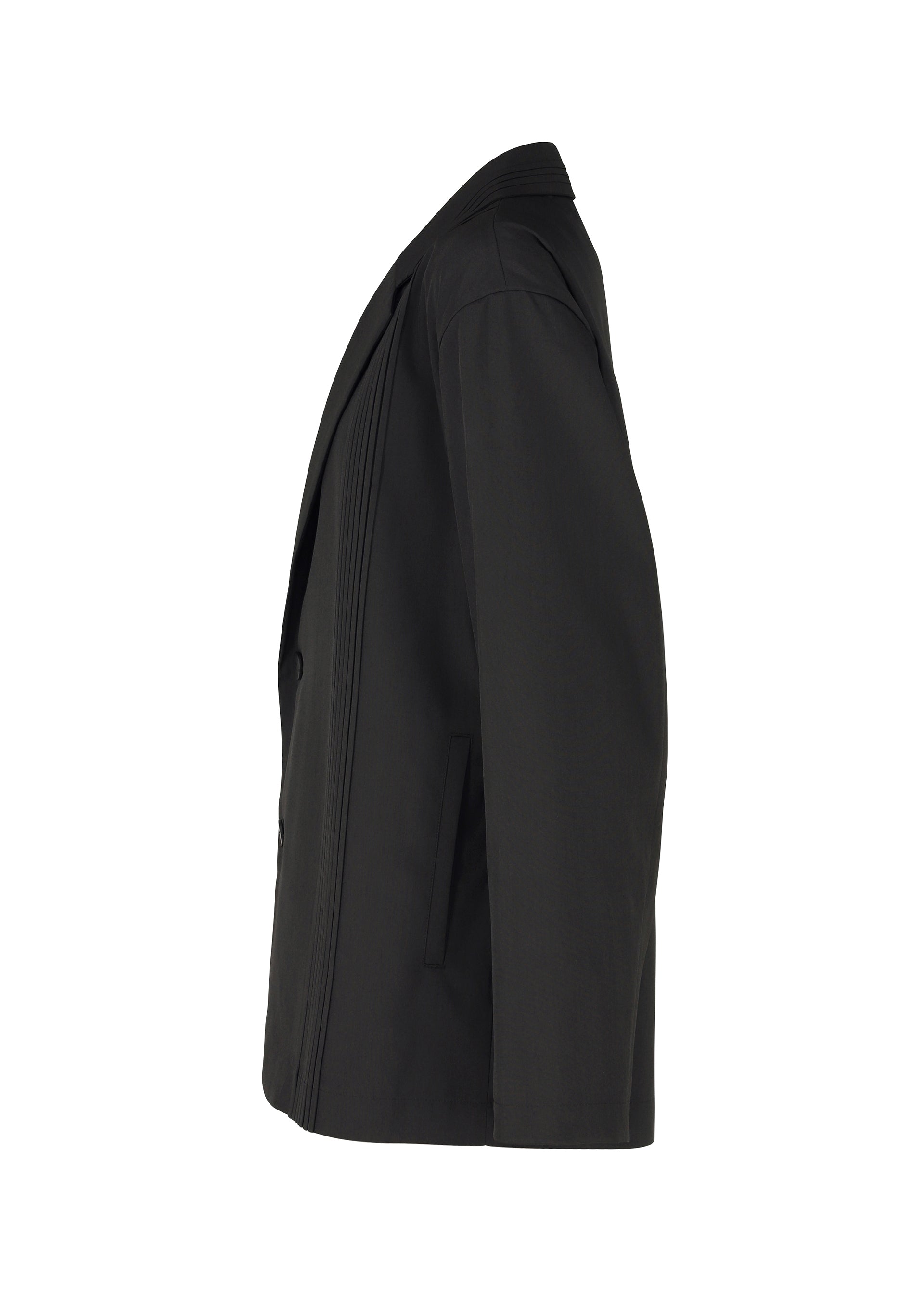 Zoomed view Side view of the AIR PLEATS BLACK blazer by IM MEN, featuring a wrinkle-resistant fabric, notched lapel, and two front pockets, displayed against a plain white background.