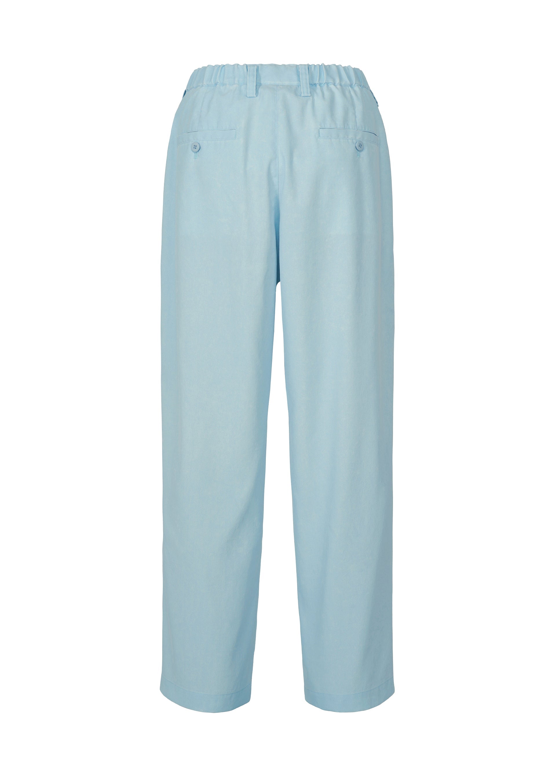 Zoomed view IM MEN's AIR WASH lightweight pants in light blue, made from plant-derived polyester with an elastic waistband and two back pockets, are shown from the back on a plain white background.