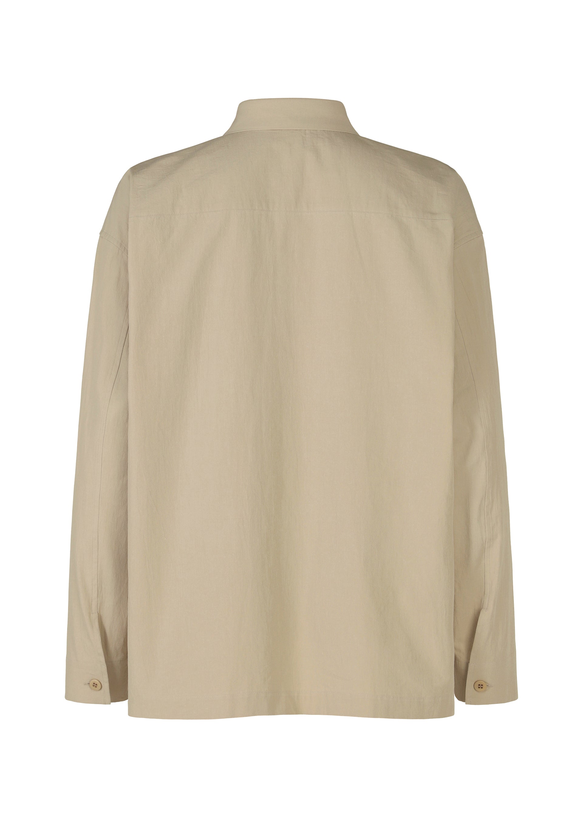 Zoomed view The IM MEN WHITE SHIRT is a long-sleeved cotton-linen shirt shown from the back, with a collar and buttoned cuffs. Its lightweight, smooth fabric and clean design make it ideal for formal occasions.