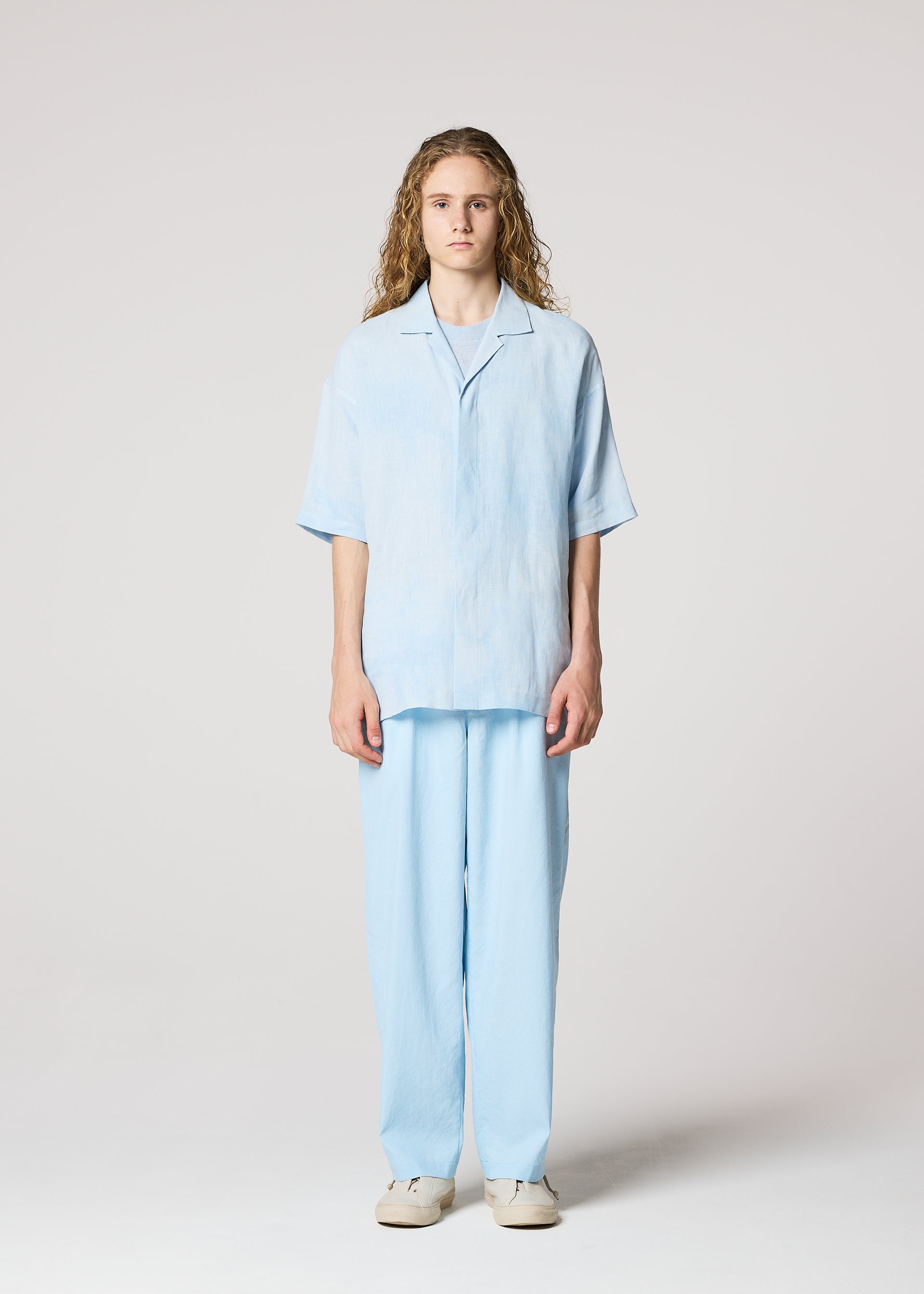 MEN / SHIRTS – ISSEY MIYAKE ONLINE STORE