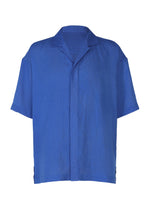 The IM MEN FLOATING LINEN is a solid royal blue, short-sleeved shirt made from a lightweight linen blend with a relaxed collar and loose fit for all-day comfort. - BLUE （no.72）