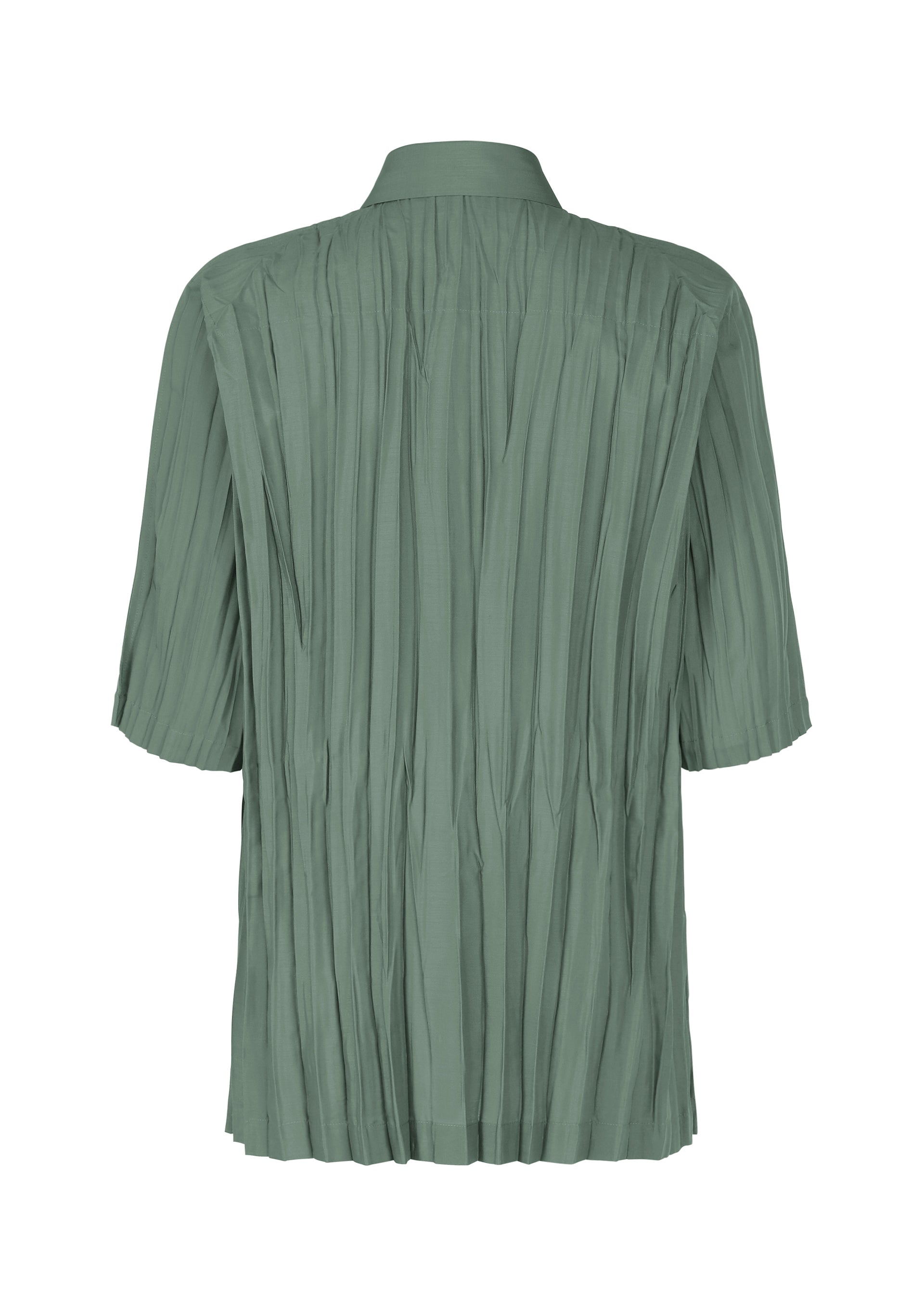 Zoomed view A back view of IM MEN’s WRINKLE SHIRT in sage green recycled polyester, featuring a collar, short sleeves, and vertical pleats for natural texture and a slightly loose fit.