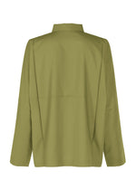 Back view of the IM MEN COMPACT SHIRT in olive green: a washable, long-sleeved shirt jacket with a straight cut, loose fit, simple collar, and minimalist design—no visible buttons, pockets, or embellishments.