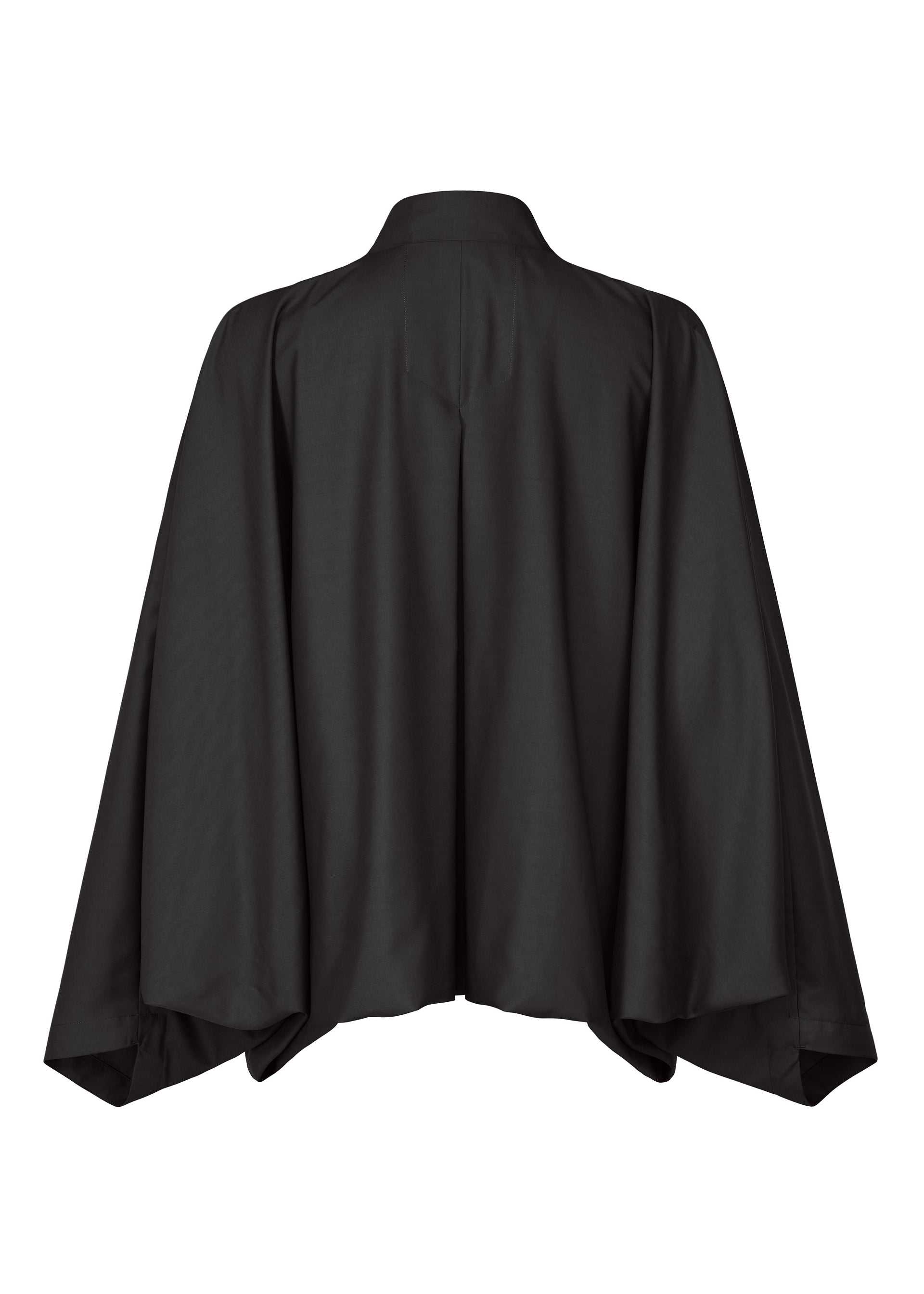 Zoomed view The IM MEN SWING BLACK jacket is a black, collarless kimono-style piece with wide, flowing sleeves shown from the back on a white background. This lightweight jacket provides a relaxed fit for effortless style.