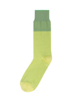 The IM MEN GRADATION SOCKS feature a single crew-length design with a green cuff and lighter yellowish-green body and toe, displayed on a white background. - GREEN （no.62）