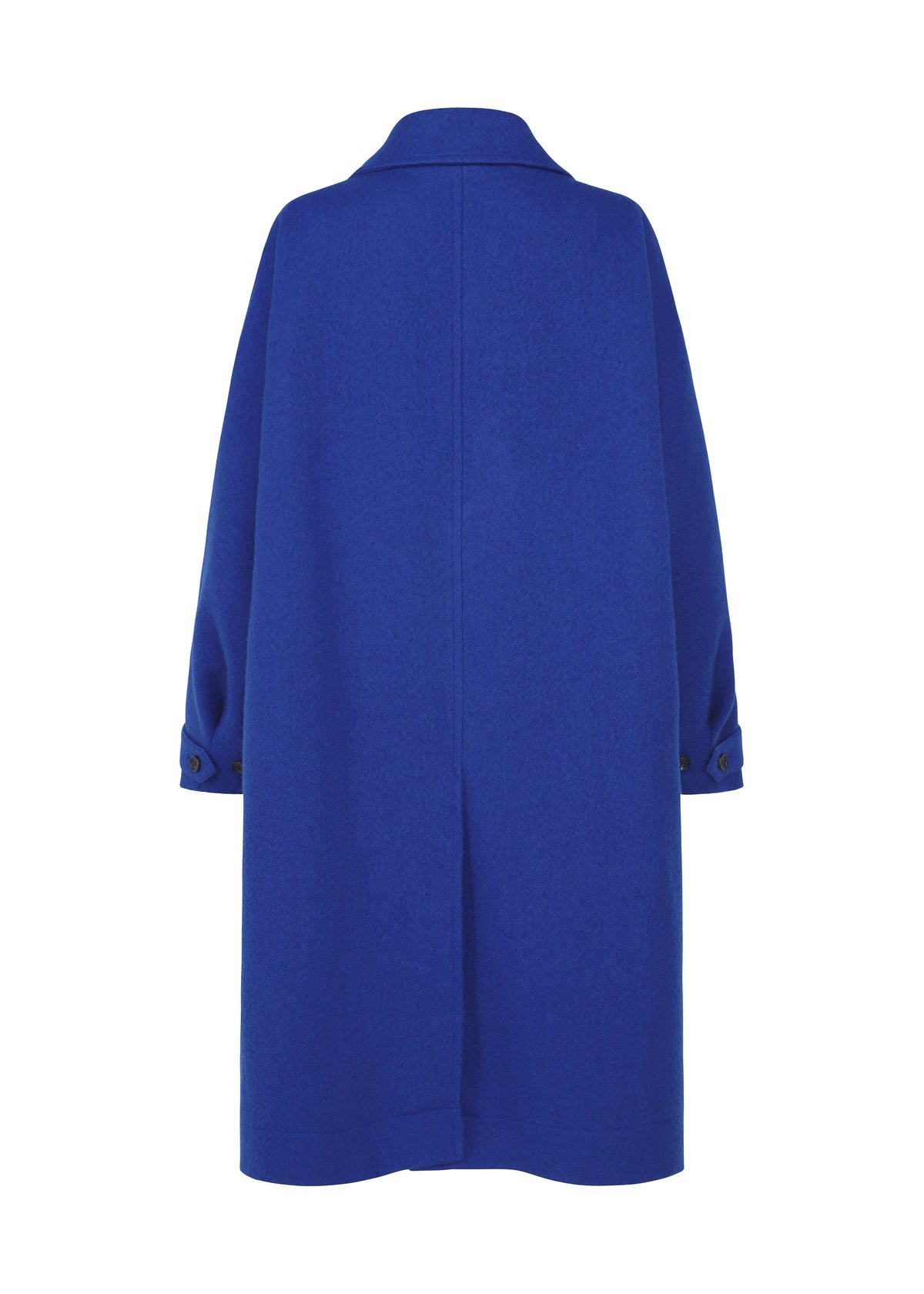 Zoomed view The IM MEN FULLER WOOL coat in blue features a straight cut, long sleeves with buttoned cuffs, and a simple collar for a minimal, elegant look with no visible patterns or decorations. Shown from the back.