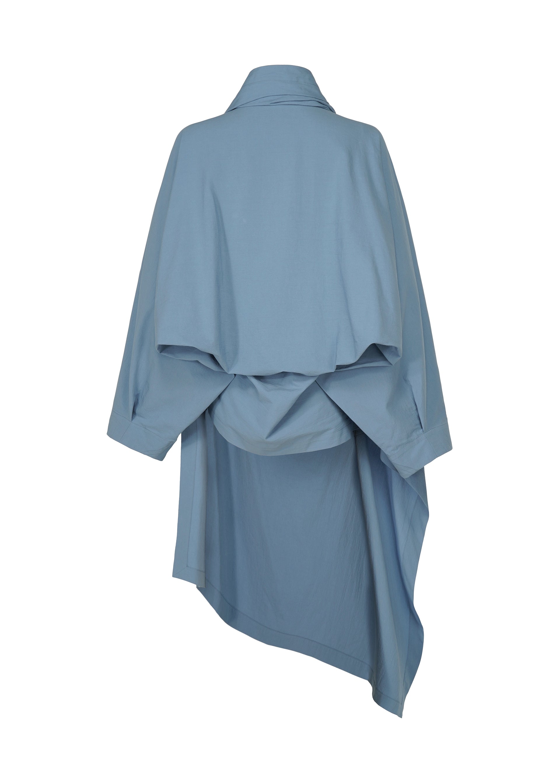 Zoomed view The COMFORT COTTON shirt by IM MEN—shown against a white background—is a loose-fitting, light blue top featuring long sleeves and an asymmetrical draped back, crafted from high-twist organic cotton for versatile styling.
