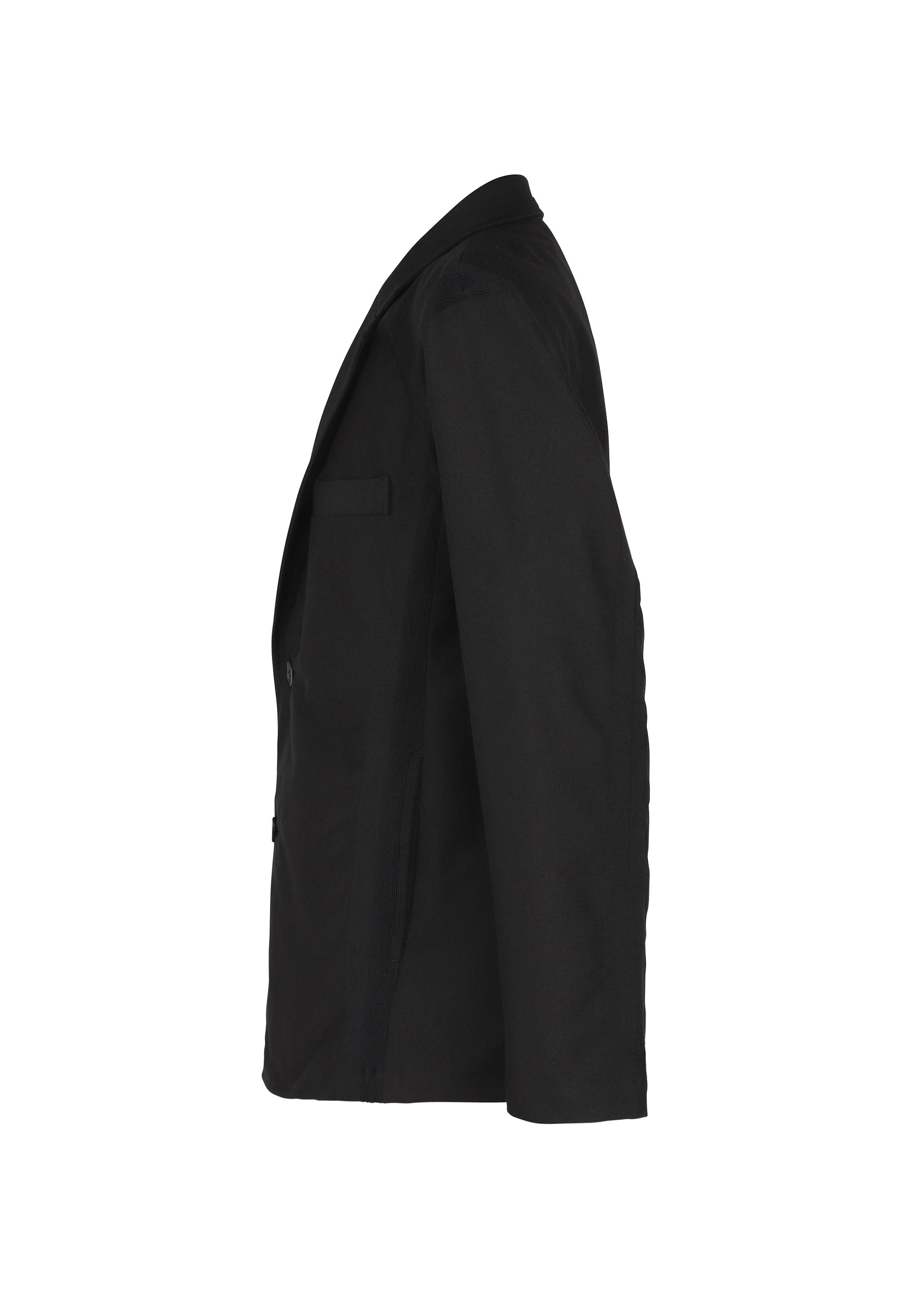 Zoomed view The CLAY textile jacket by IM MEN is displayed in black from a side angle, with its sleeves and lapel visible, emphasizing the sculptural form against a plain white background.