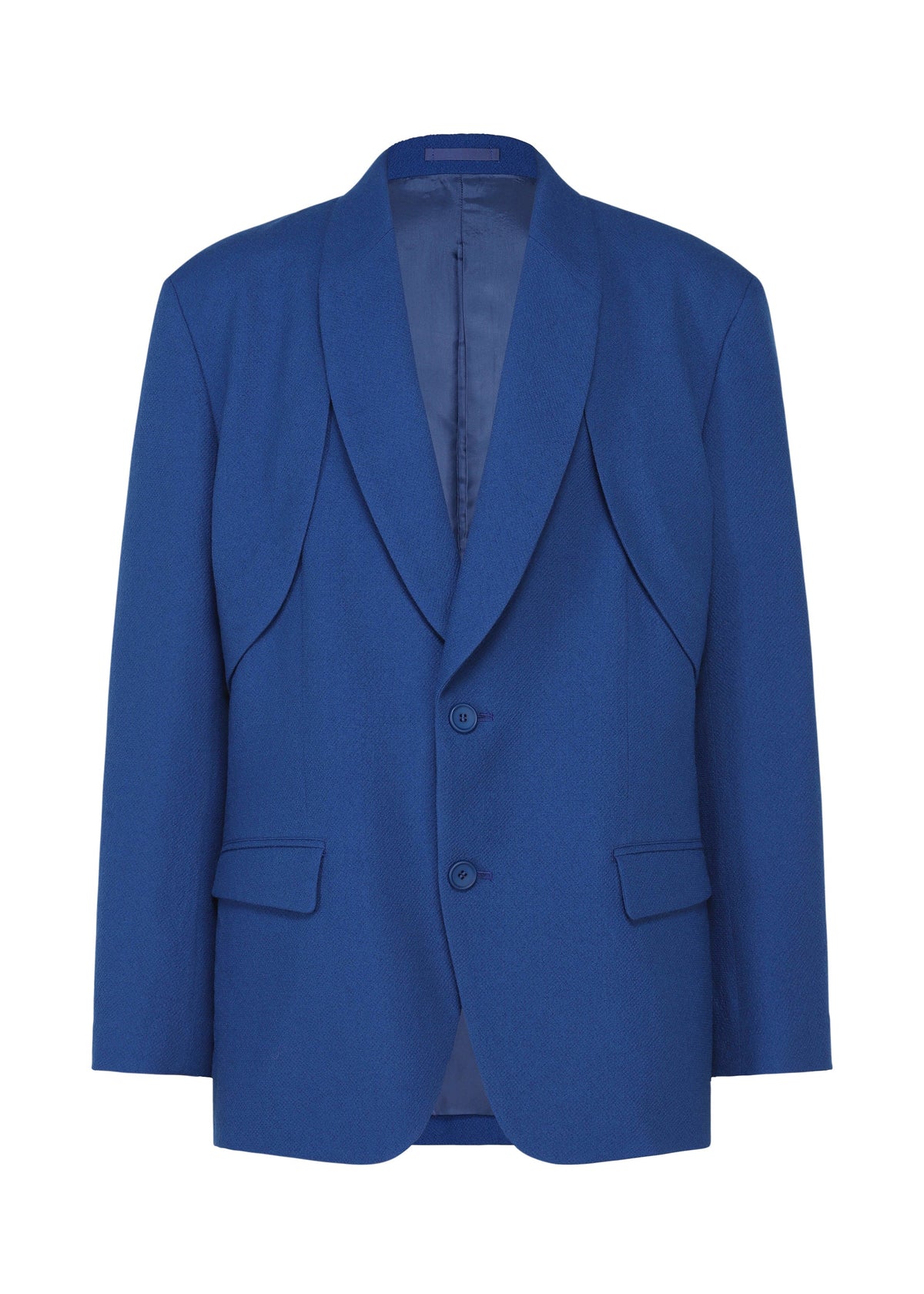 Zoomed view The SHRINK WOOL jacket by IM MEN features hard-twist blue wool, wide lapels, two buttons, and flap pockets for a smooth, tailored look. Shown on a white background from the Autumn Winter 2026/27 collection.