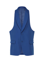 The SHRINK WOOL by IM MEN is a sleeveless royal blue tailored vest with two buttons, flap pockets, notched lapel, and smooth lining, inspired by crepe-like jackets from AW 2026/27.