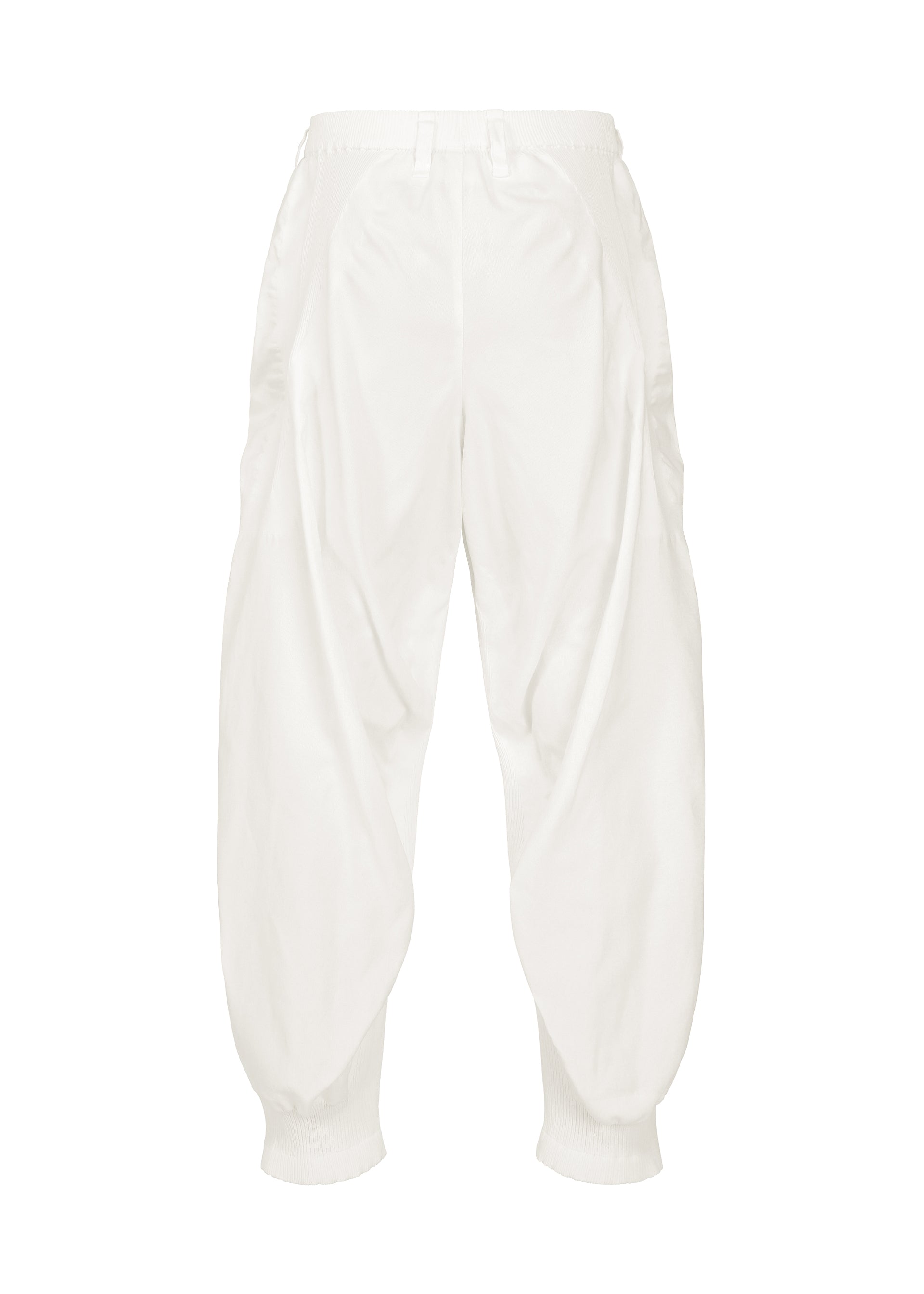 Zoomed view CLAY by IM MEN: White high-waisted voluminous pants featuring a loose fit through the legs and gathered cuffs at the ankles, showcased against a plain white background.