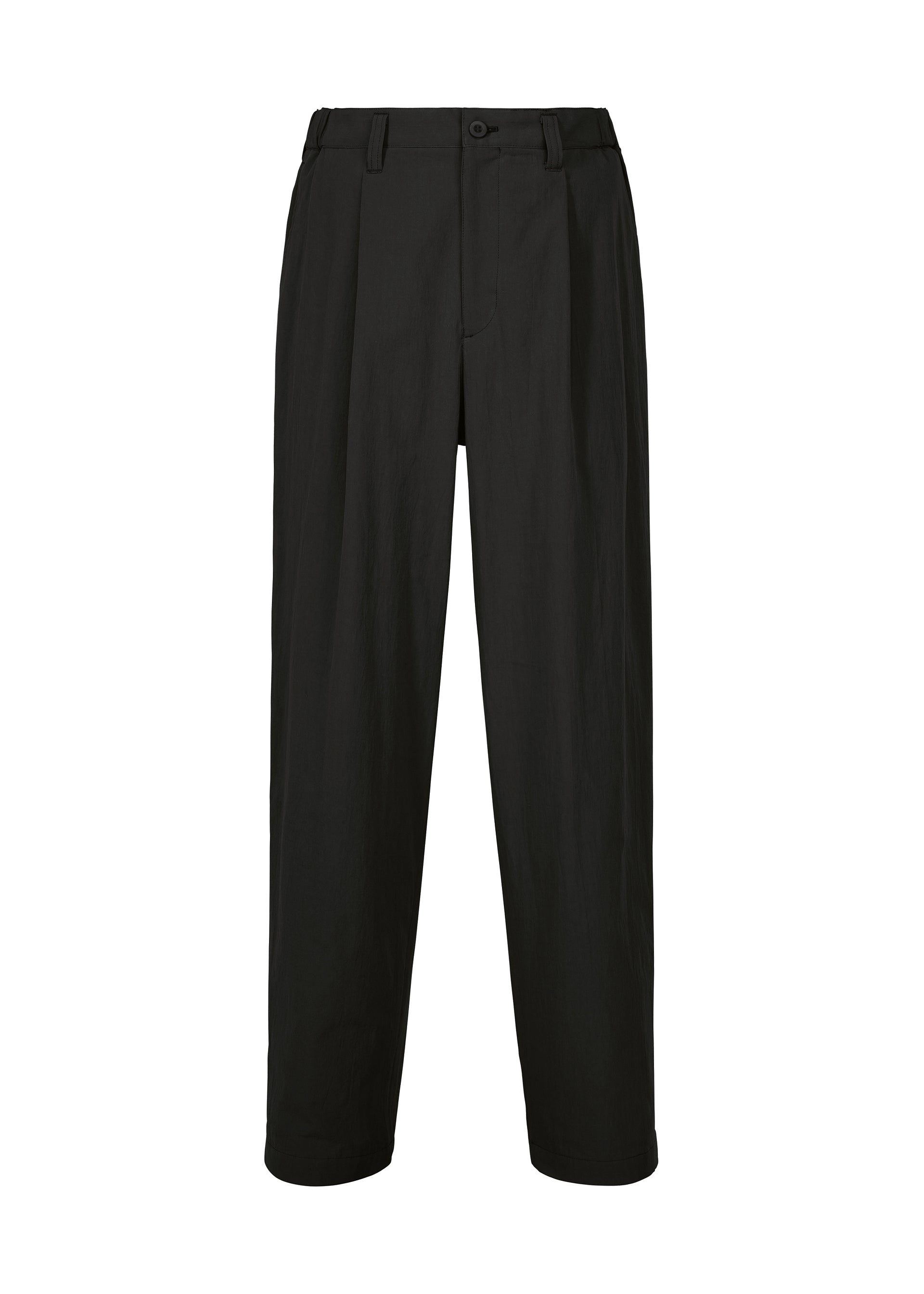 Zoomed view The COMFORT COTTON trousers by IM MEN are black, straight-leg pants made from high-twist organic cotton for a smooth feel. Designed with belt loops, a button and zipper closure, and two front pleats, these loose-fit pants are shown against a white background. - BLACK （no.15）