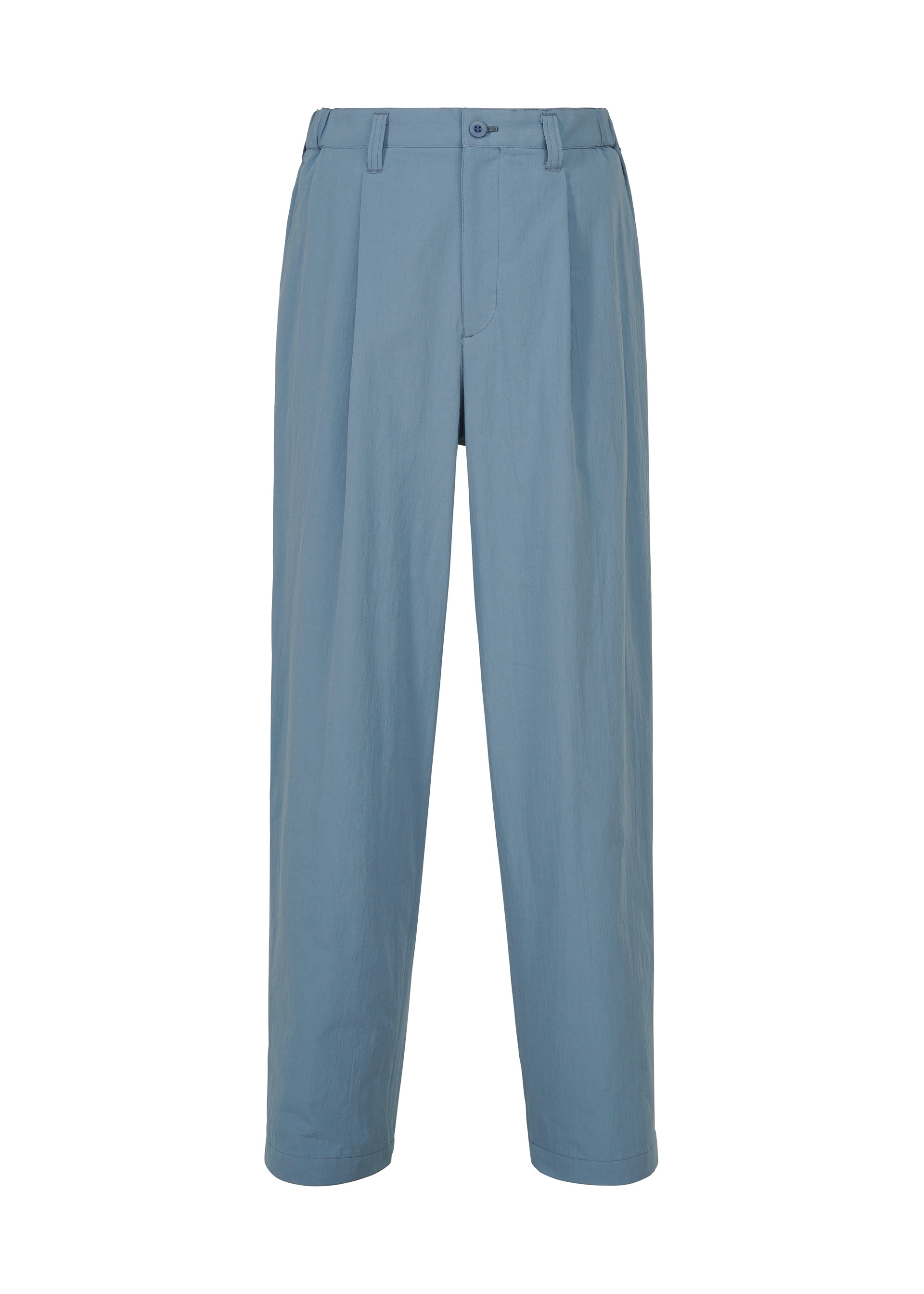 Zoomed view The COMFORT COTTON trousers by IM MEN are light blue, high-waisted, and crafted from high-twist organic cotton for a smooth feel. They feature a button and zip closure, side pockets, belt loops, and a loose, straight-leg fit. Shown on a white background. - SAXE BLUE （no.78）