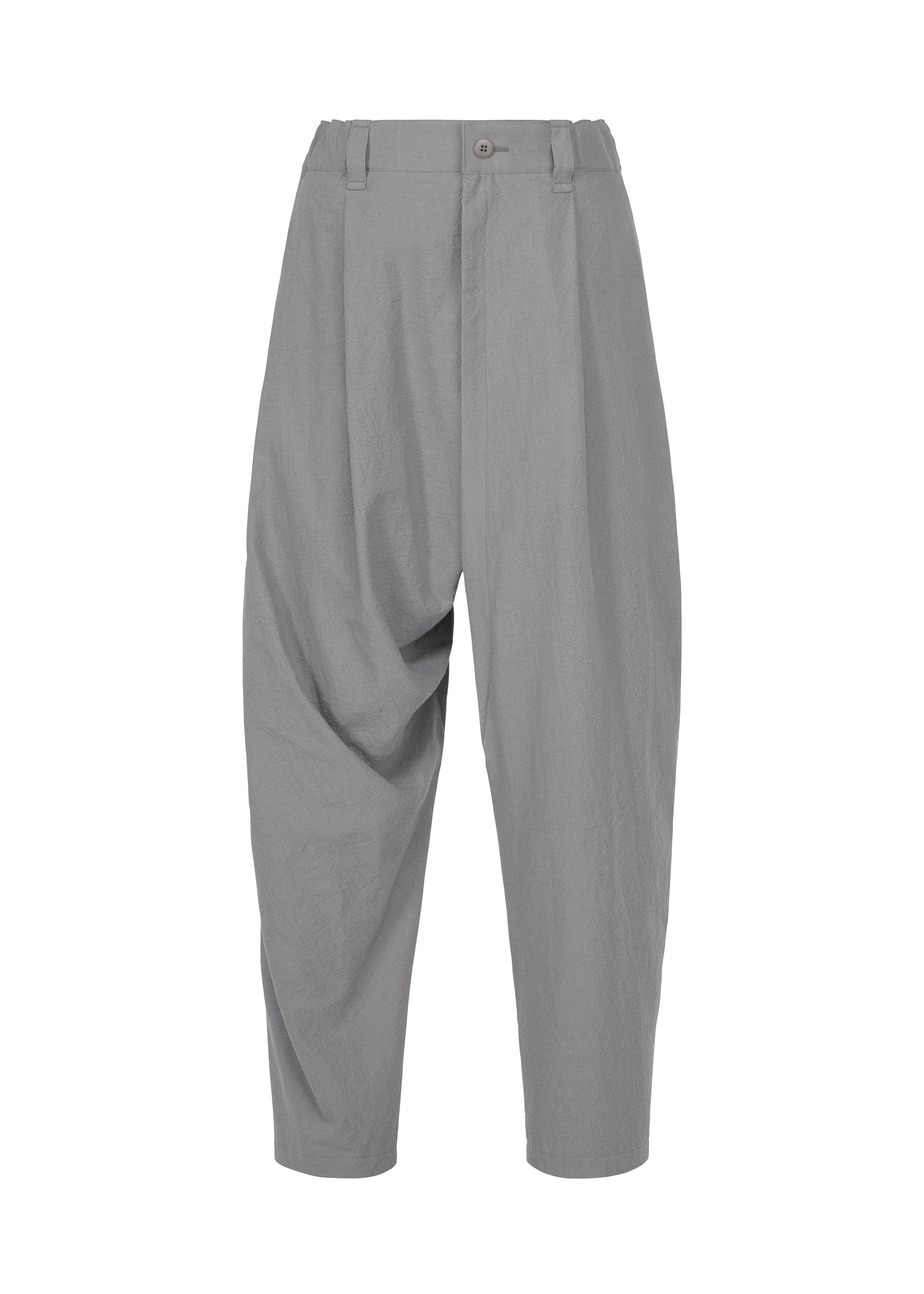 Zoomed view The IM MEN COTTON YAK pants from the Autumn Winter 2026/27 Collection are loose-fitting, high-waisted gray trousers crafted from cotton yak fabric, highlighted by a pleated front, relaxed silhouette, tapered legs, and cropped length, shown against a white background. - GRAY （no.12）