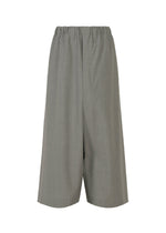The SUAVE shorts by IM MEN are loose-fitting, knee-length, gray shorts with a relaxed silhouette and elastic waistband, shown on a plain white background.