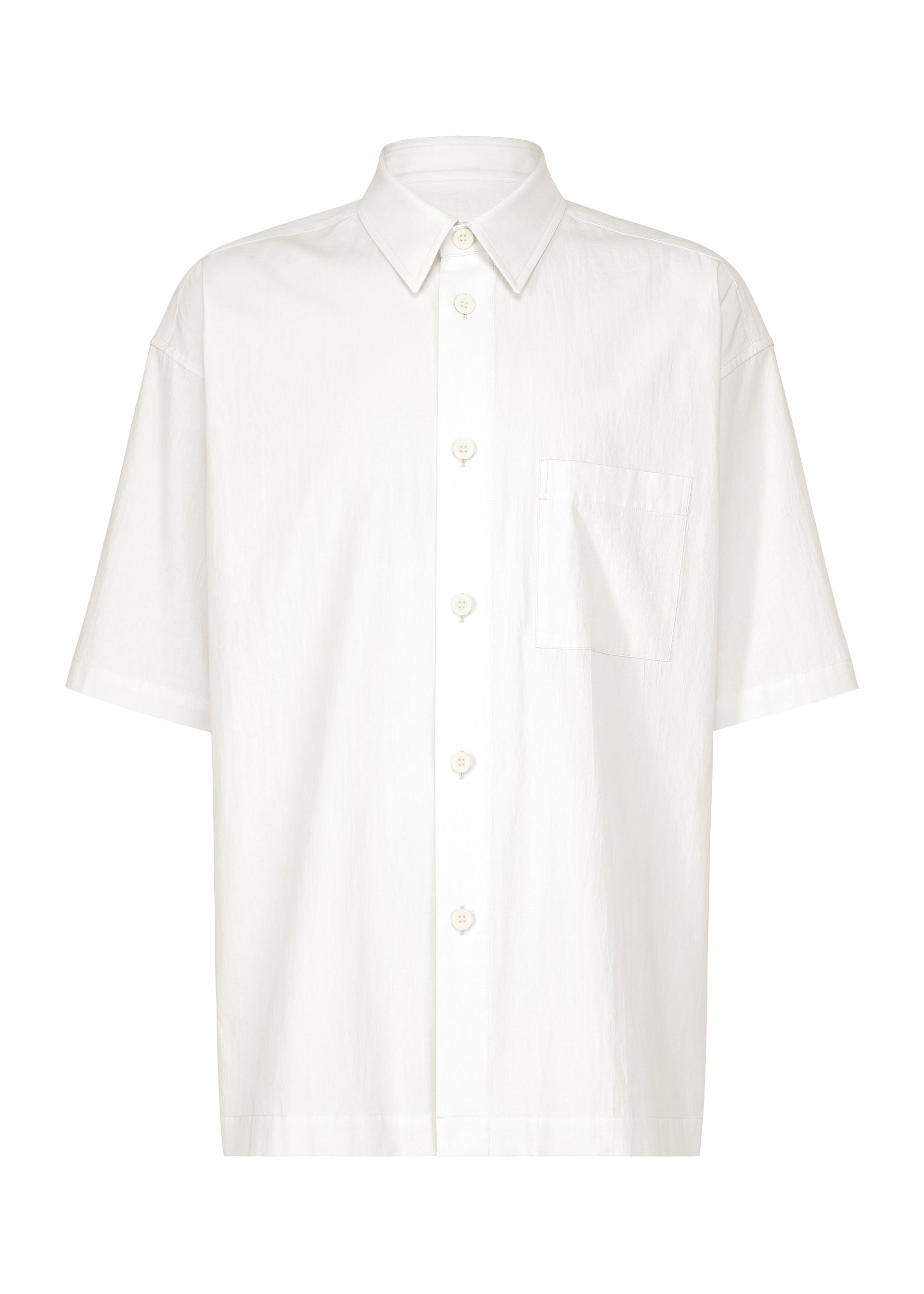 Zoomed view The WHITE SHIRT by IM MEN is a classic white, short-sleeved shirt with a regular collar, made from a soft cotton-linen-ramie blend. It features a single chest pocket and is displayed against a white background. - WHITE （no.01）
