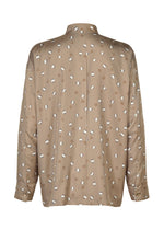 Back view of the IM MEN MERRY SATIN SHIRT, a long-sleeve beige shirt with a collar, featuring an all-over pattern of small white and brown geometric shapes resembling a necktie print, inspired by the IM MEN Autumn Winter 2026/27 collection.