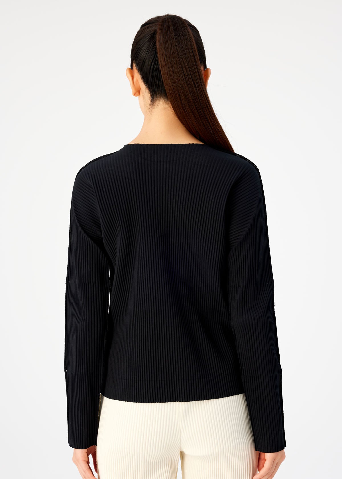 FINE KNIT PLEATS BLACK TOP