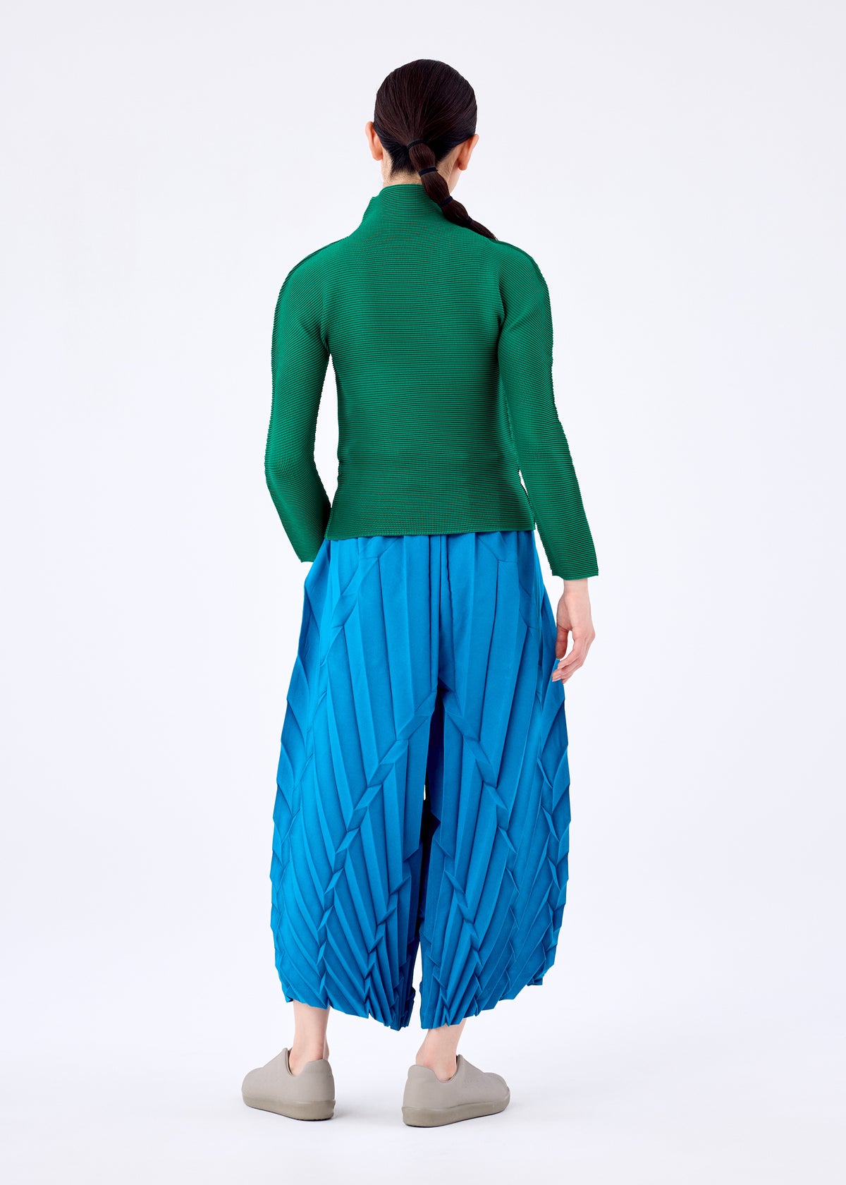 TREE PLEATS PANTS