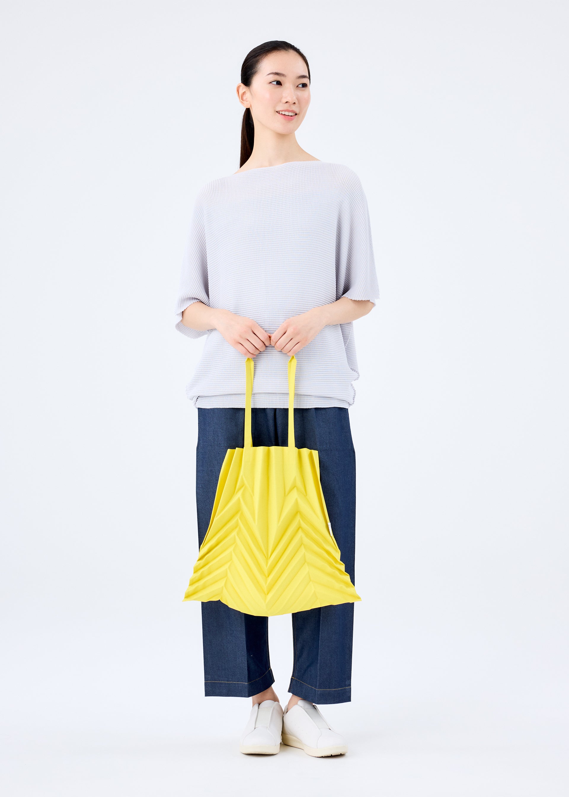 STAR PLEATS BAG