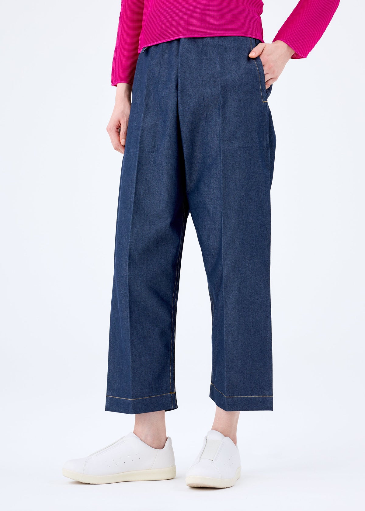 FLAT DENIM