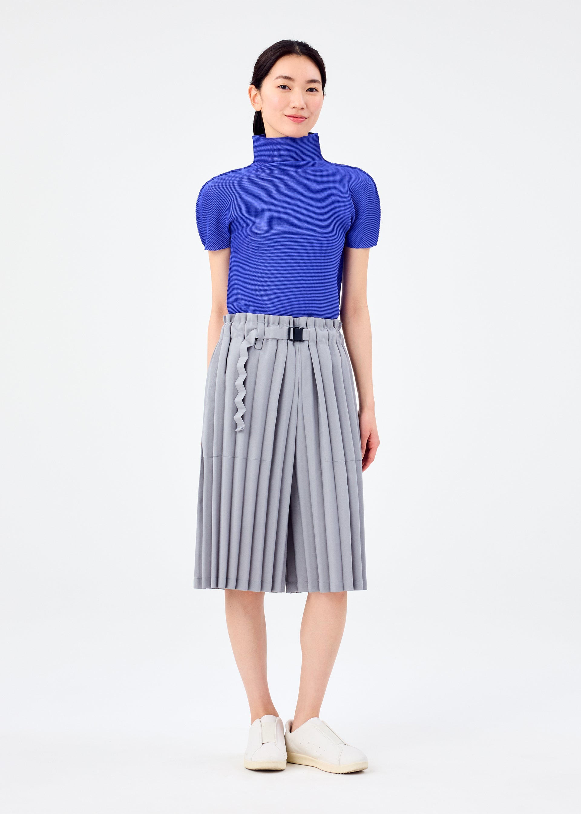 RIPPLE PLEATS