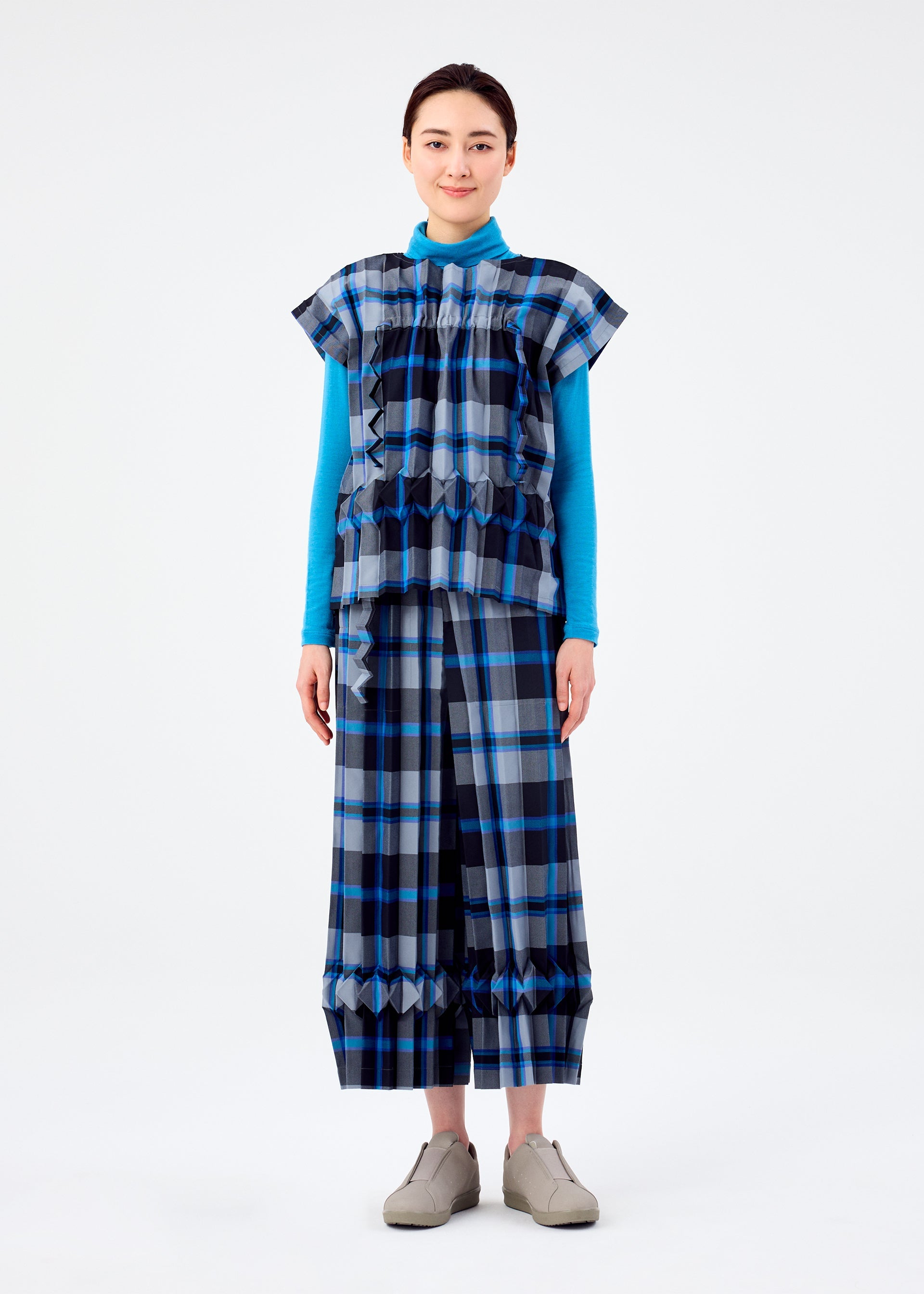 ME ISSEY MIYAKE – ISSEY MIYAKE ONLINE STORE