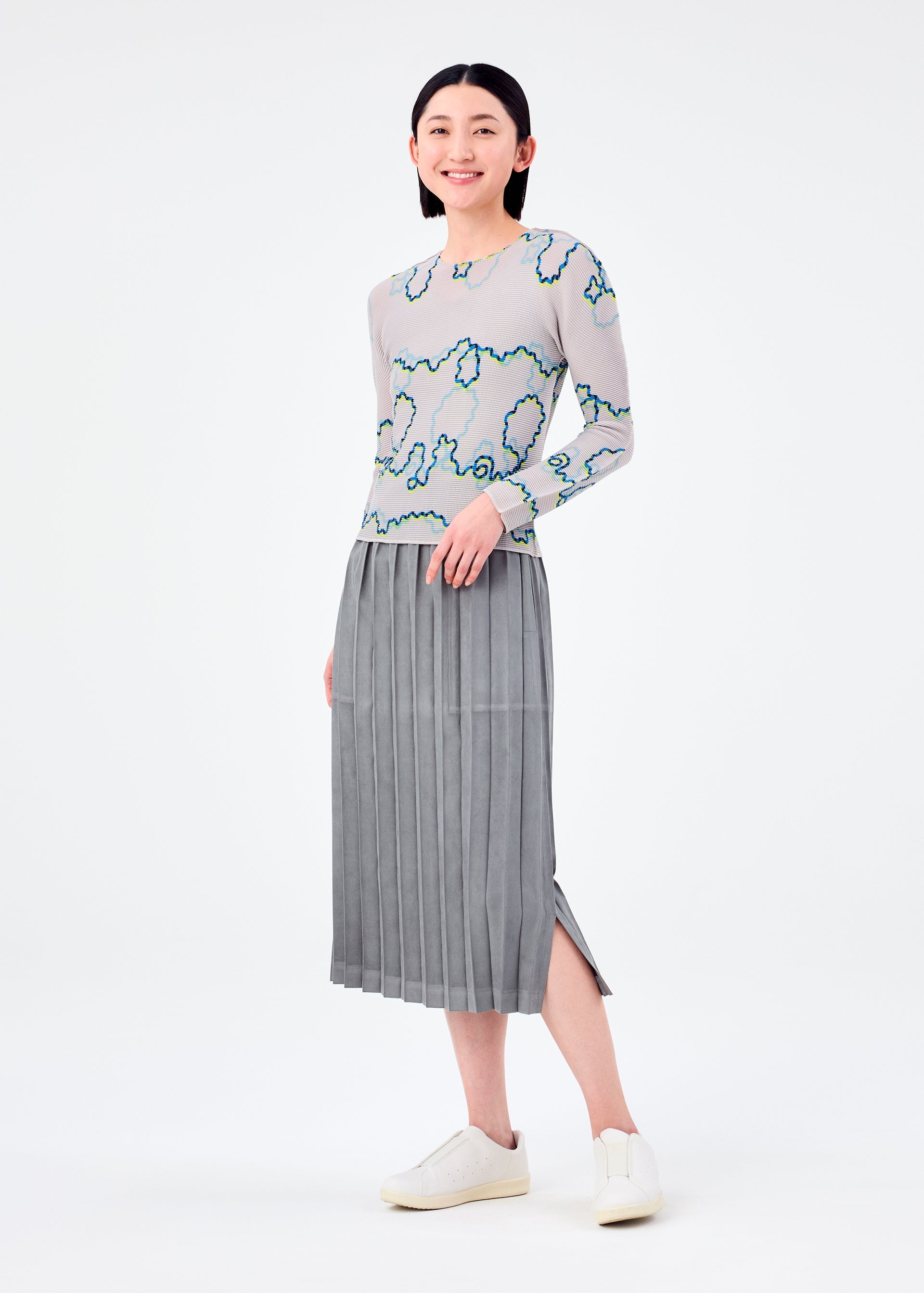 Zoomed view SUEDE LIKE PLEATS BOTTOM