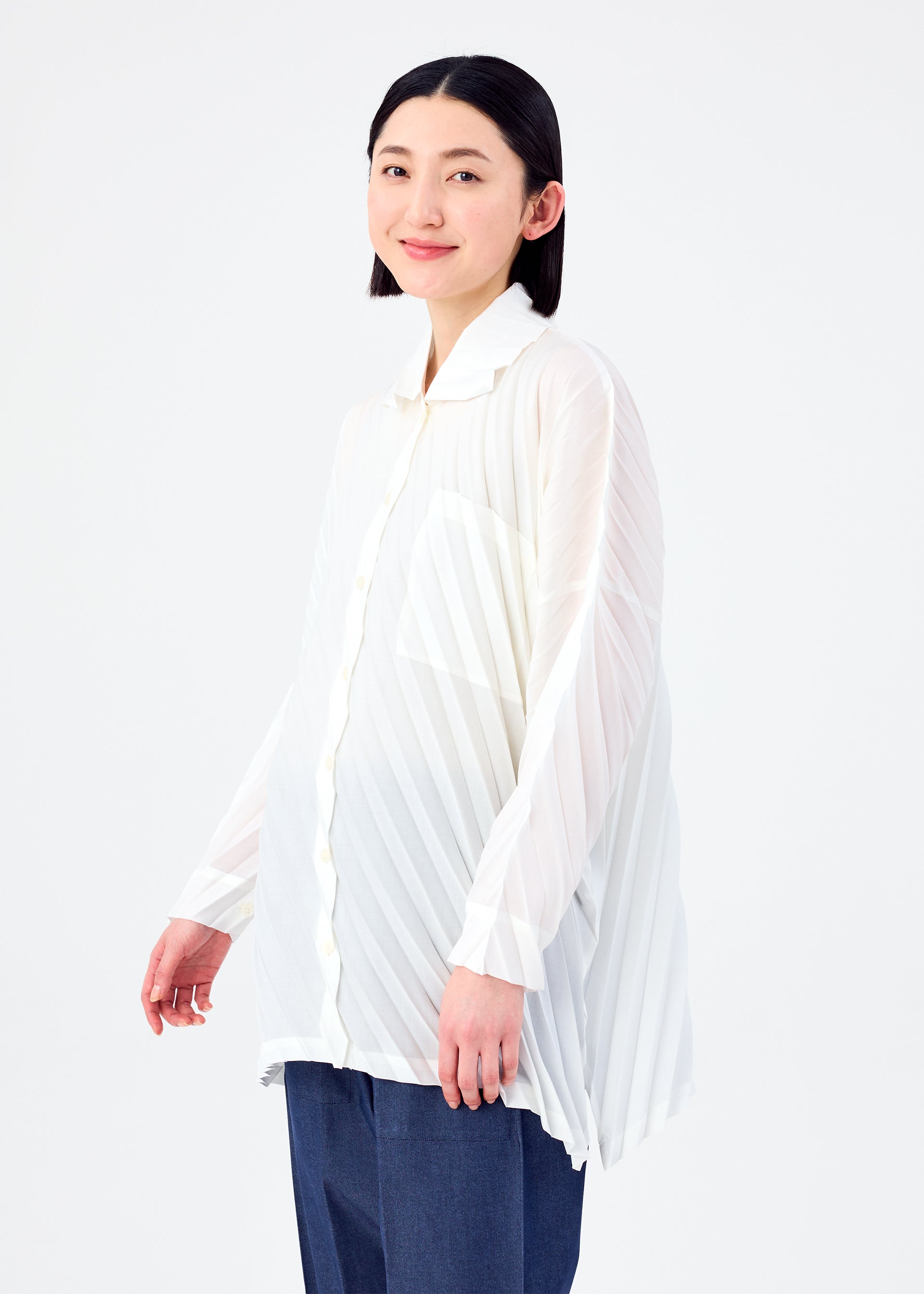 ANGLE PLEATS SHIRT