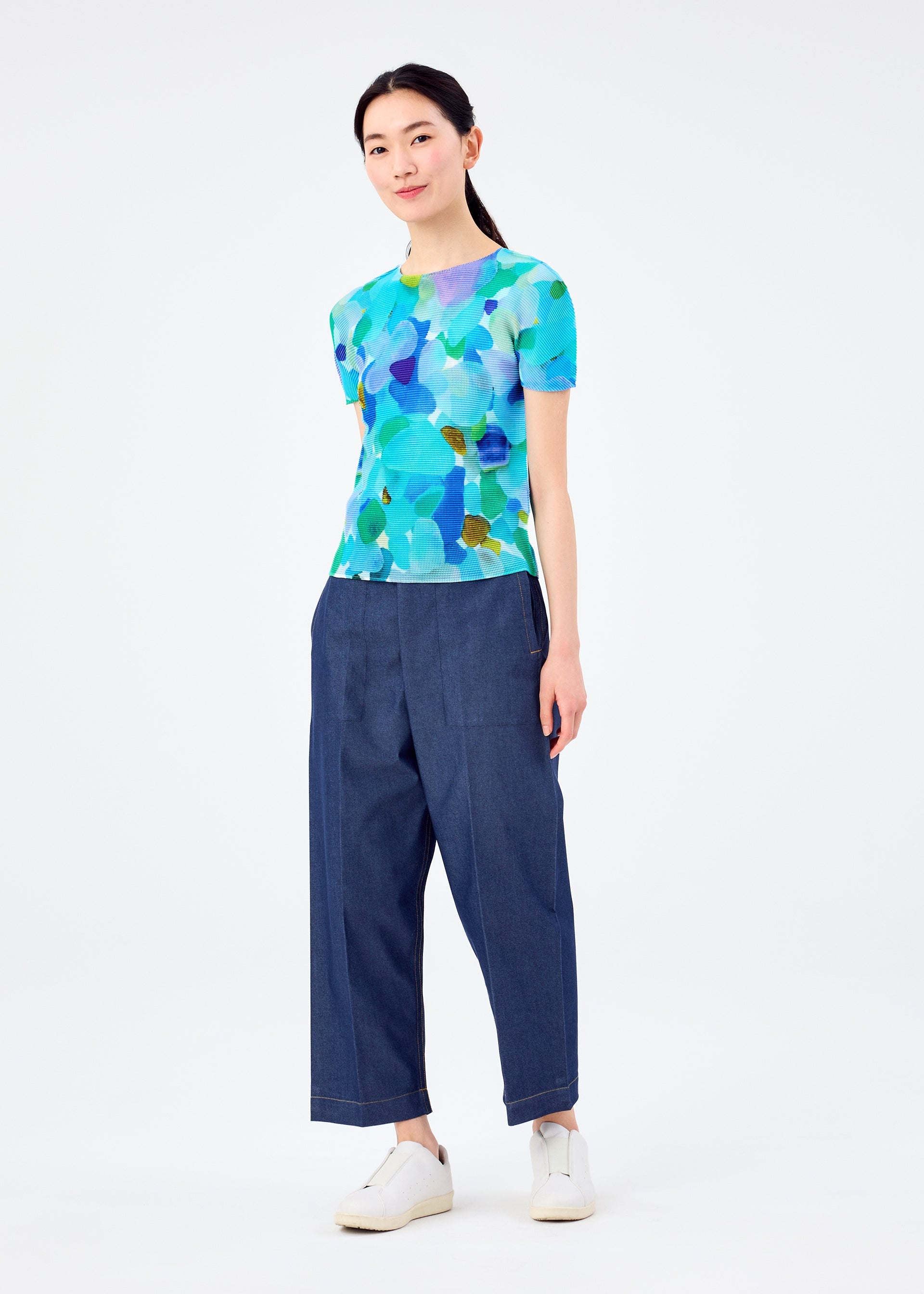 SEA GLASS – ISSEY MIYAKE ONLINE STORE