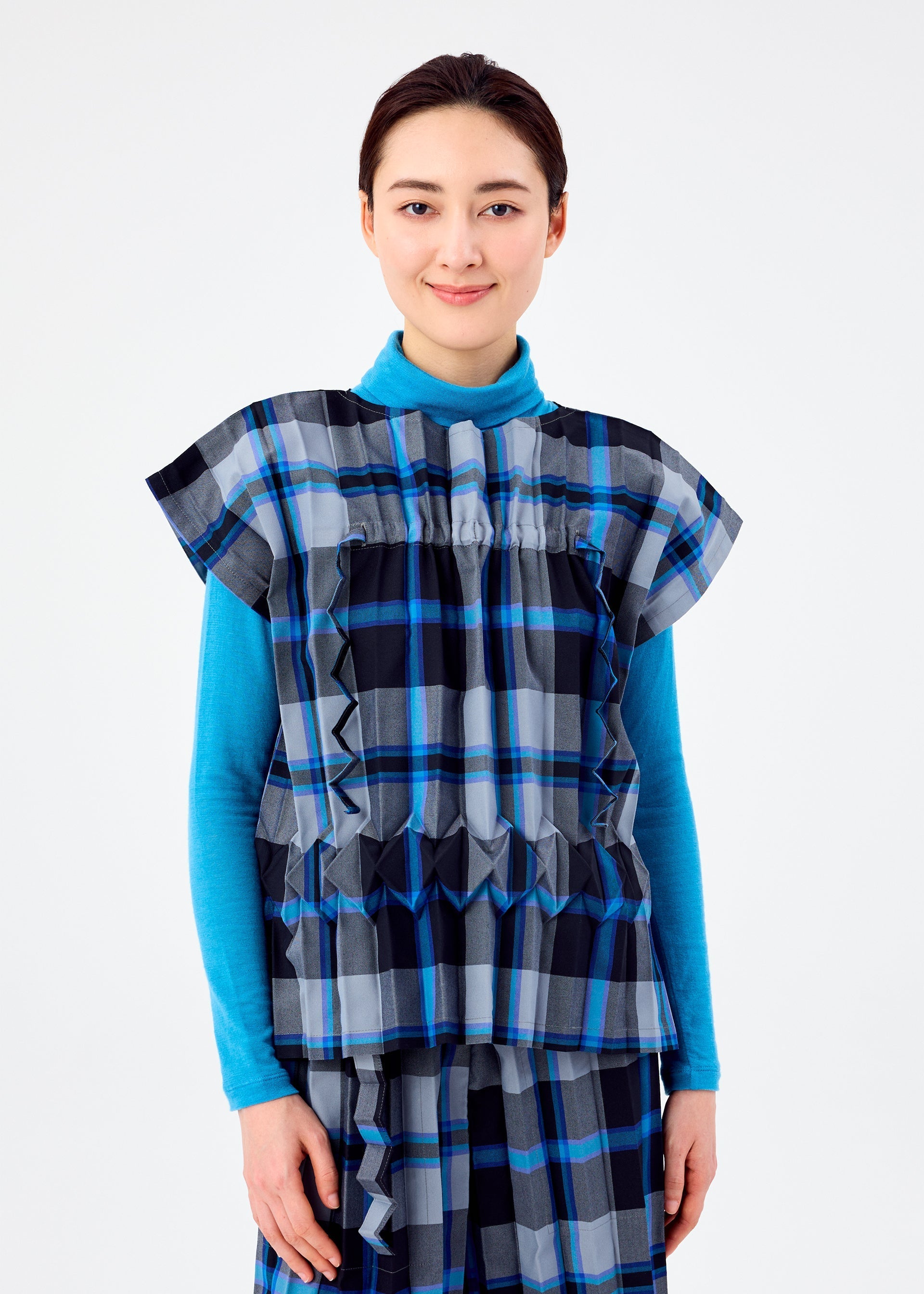 ❤️ issey miyake me プリーツジレ❤️ ME ISSEY MIYAKE – ISSEY MIYAKE ONLINE STORE