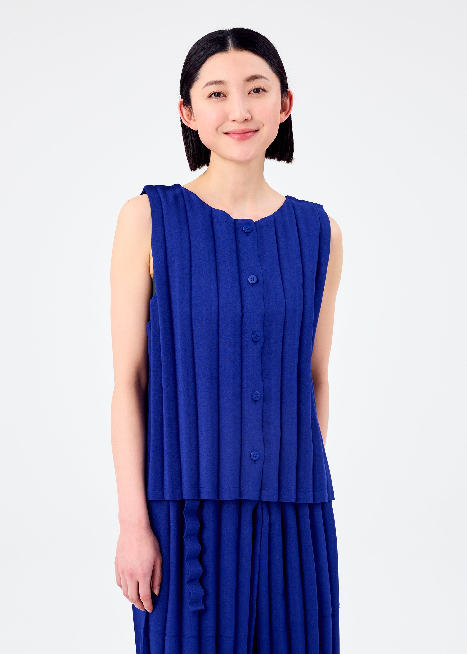 RIPPLE PLEATS