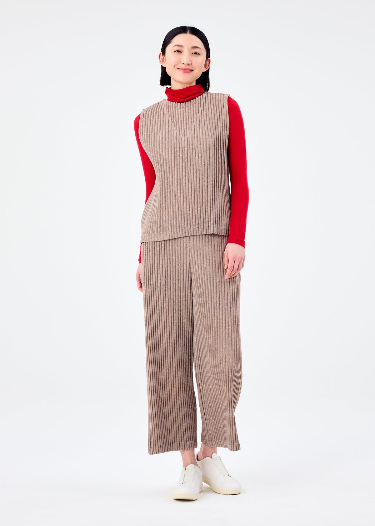 CORDUROY PLEATS view 7 of 8