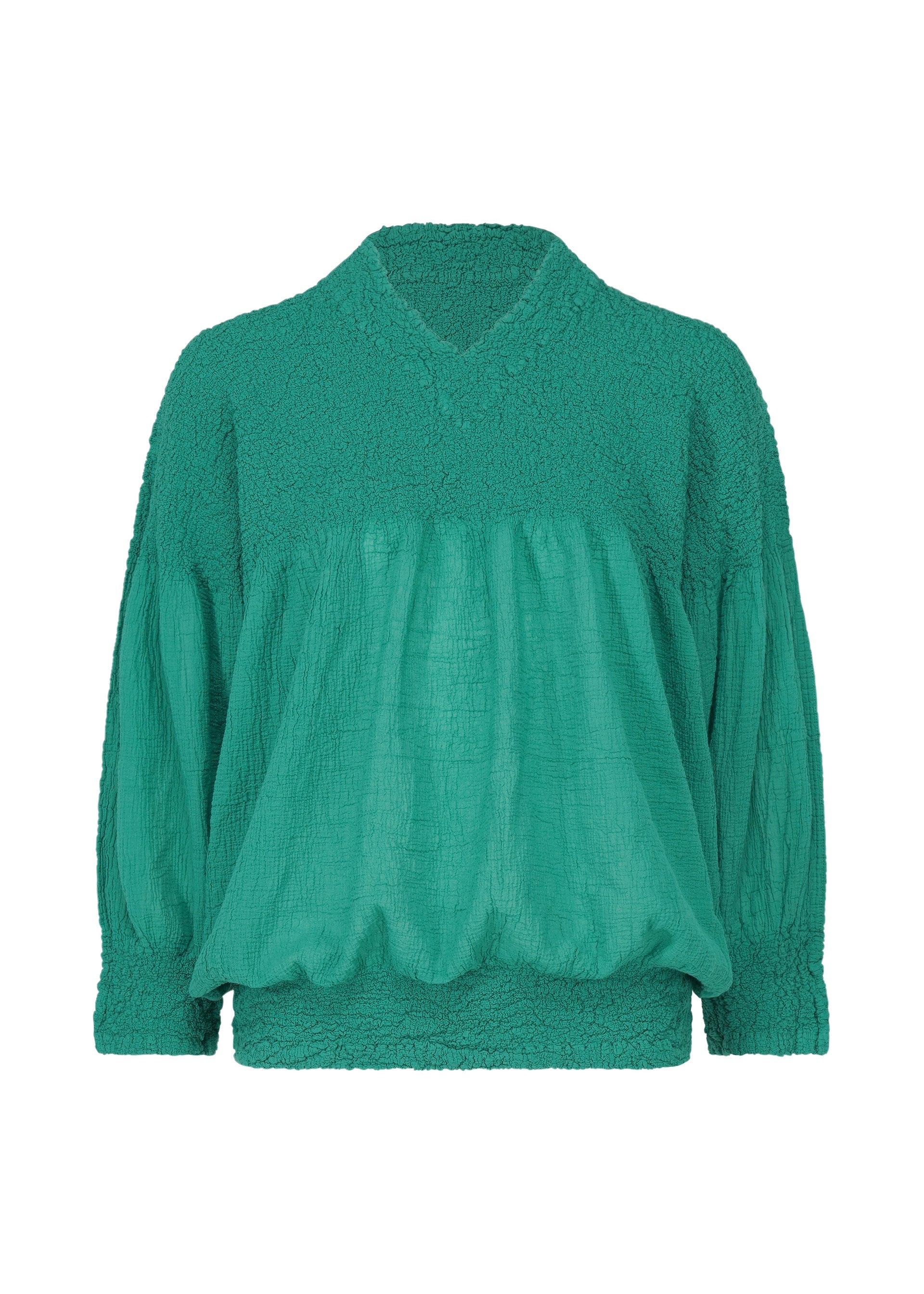 Zoomed view The BALLOON CAULIFLOWER blouse by me ISSEY MIYAKE is a loose-fitting, long-sleeved green top with a knit-like texture, V-neckline, and gathered hem and cuffs, shown against a white background. - PEACOCK GREEN （no.64）
