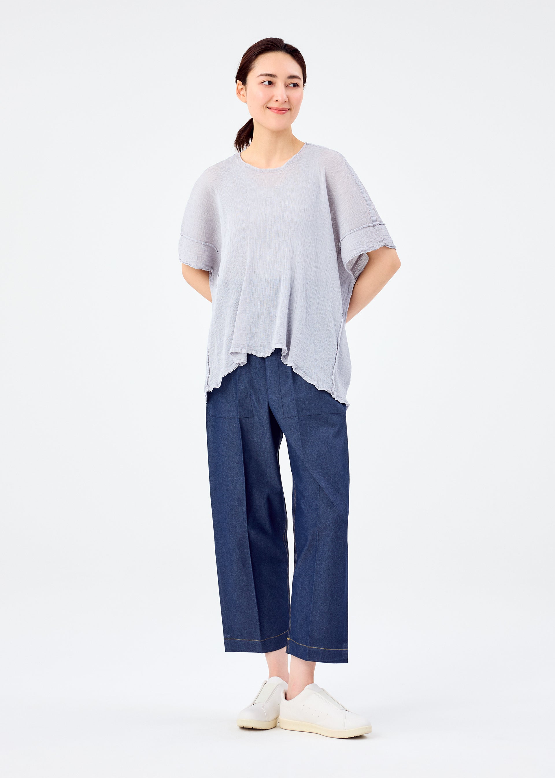 SQUARE SEE-THROUGH CREPE