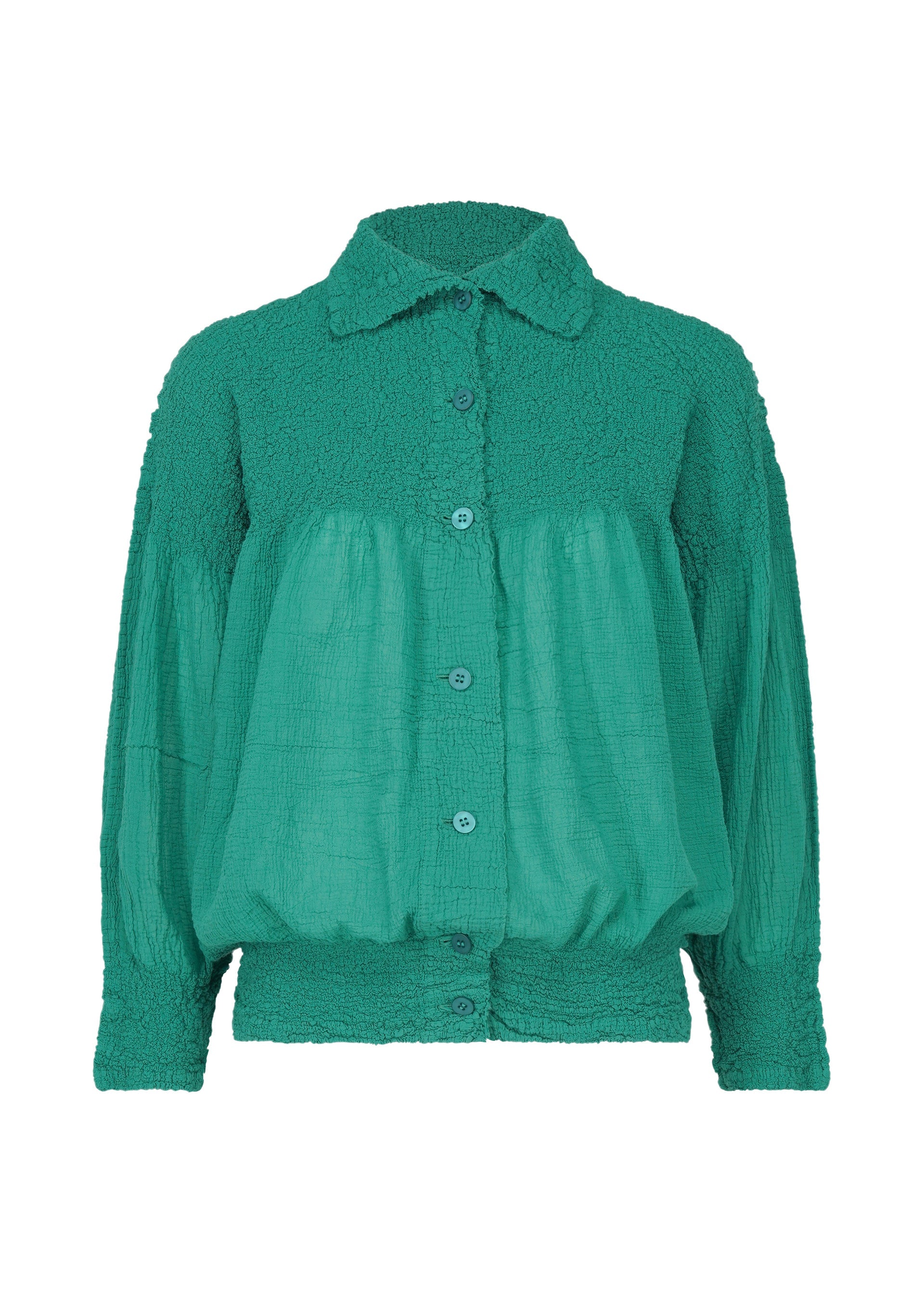 Zoomed view The BALLOON CAULIFLOWER by me ISSEY MIYAKE is a green, long-sleeved cotton cardigan blouse featuring a button-up front, textured fabric on the collar, shoulders and sleeves, and smooth gathered panels on the front and back. - PEACOCK GREEN （no.64）