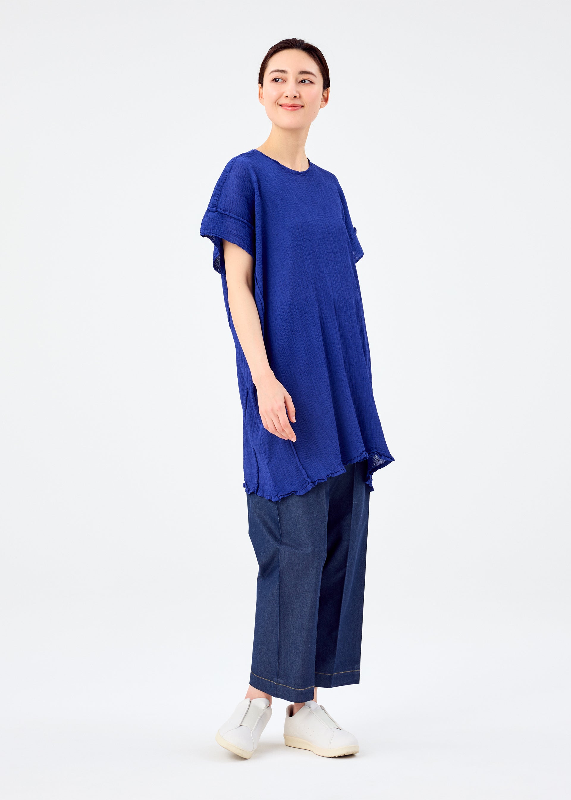 SQUARE SEE-THROUGH CREPE