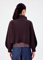 ROUND PLEATS