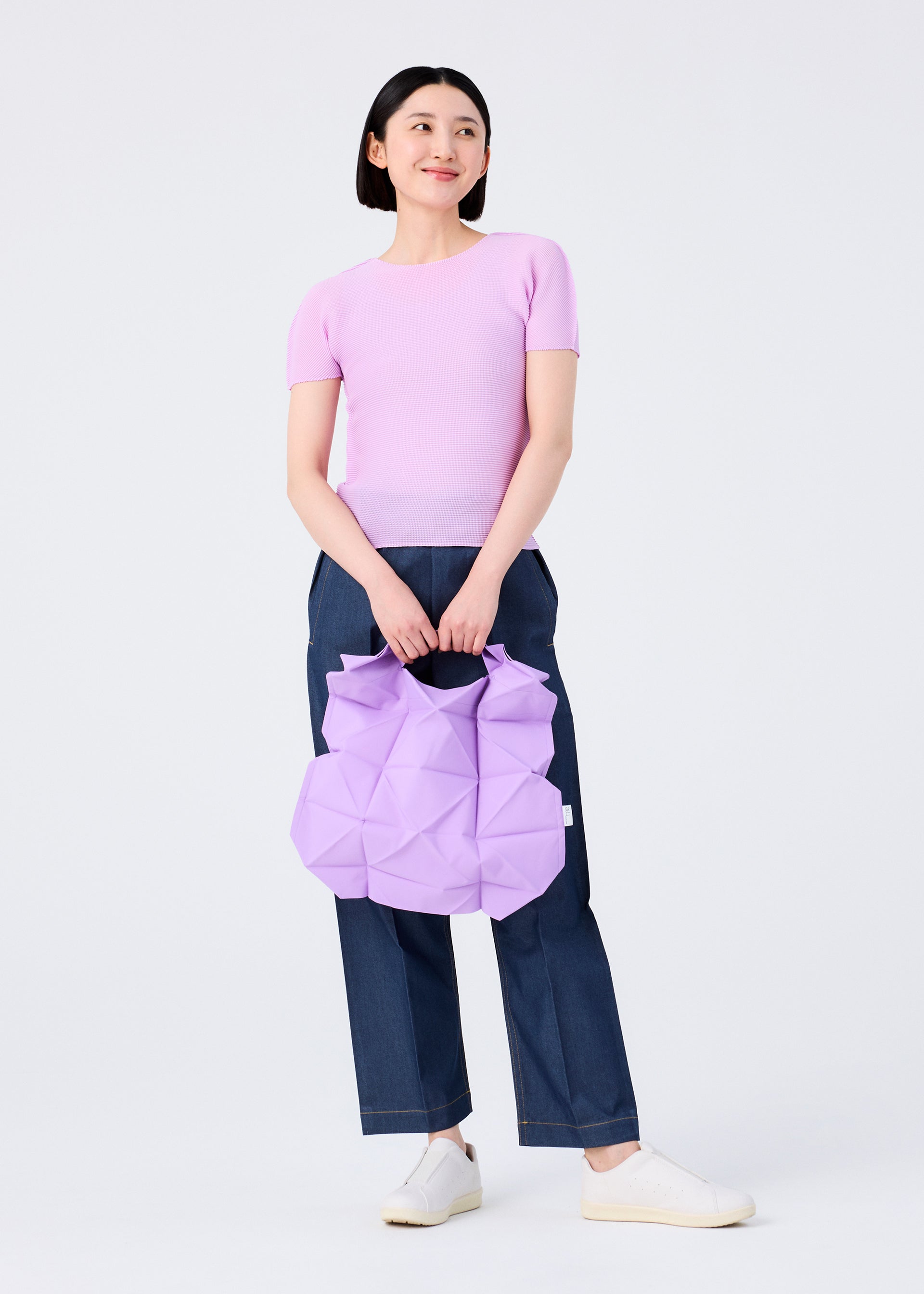 TOTE BAGS – ISSEY MIYAKE ONLINE STORE