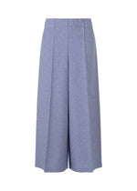 FLAT BOTTOM by me ISSEY MIYAKE: Light blue, wide-leg culottes with high waist and pleated front, made from slightly textured cationic yarn for a flowy feel, shown against a plain white background. - BLUE (no.72)