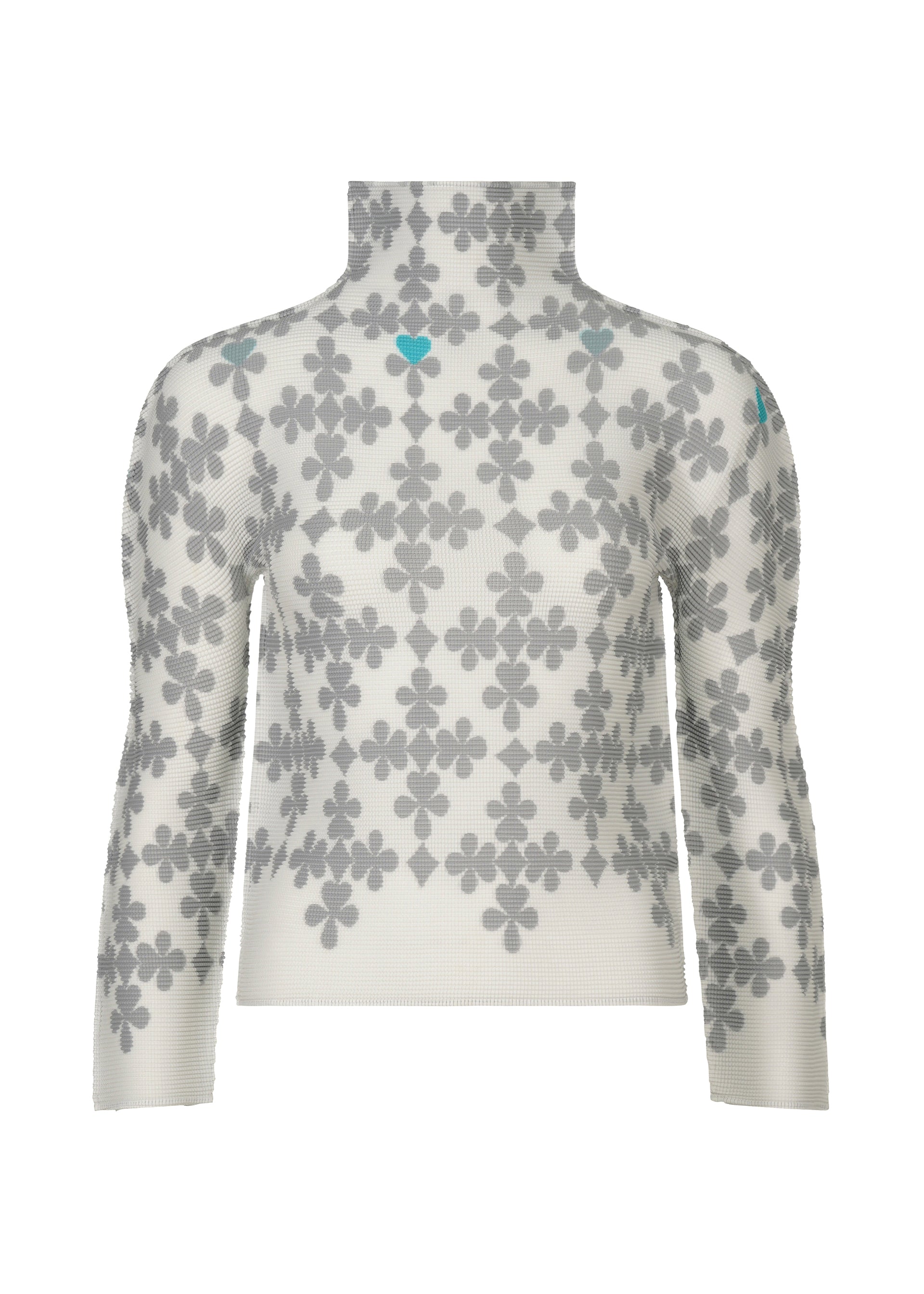 Zoomed view The SUIT by me ISSEY MIYAKE is a white high-neck, long-sleeved top printed all over with gray four-leaf clovers and small blue hearts in a playing card-inspired pattern. - GRAY-HUED （no.17）
