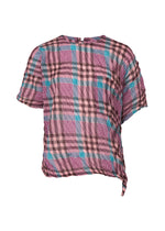 The CHECK WHIPPED PLEATS SHIRT by me ISSEY MIYAKE is a short-sleeved blouse in pink, black, and blue yarn-dyed plaid with crinkled fabric and an asymmetrical hem featuring a small knot detail for a unique look. - BLUE MIX （no.90）