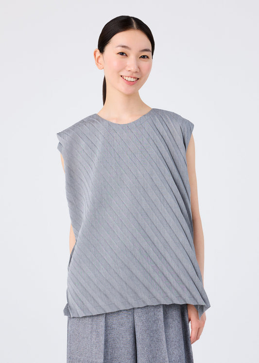 ANGLE PLEATS SHIRT view 2