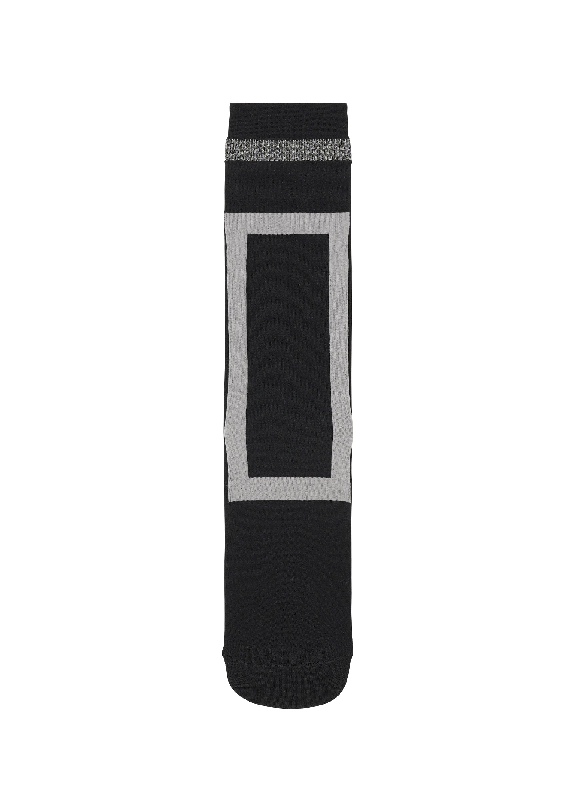Zoomed view CARD SOCKS by me ISSEY MIYAKE: Black socks with a quadrilateral motif, wide light gray rectangular border on the front, and a gray stripe near the top cuff, shown on a white background. - BLACK-HUED （no.18）