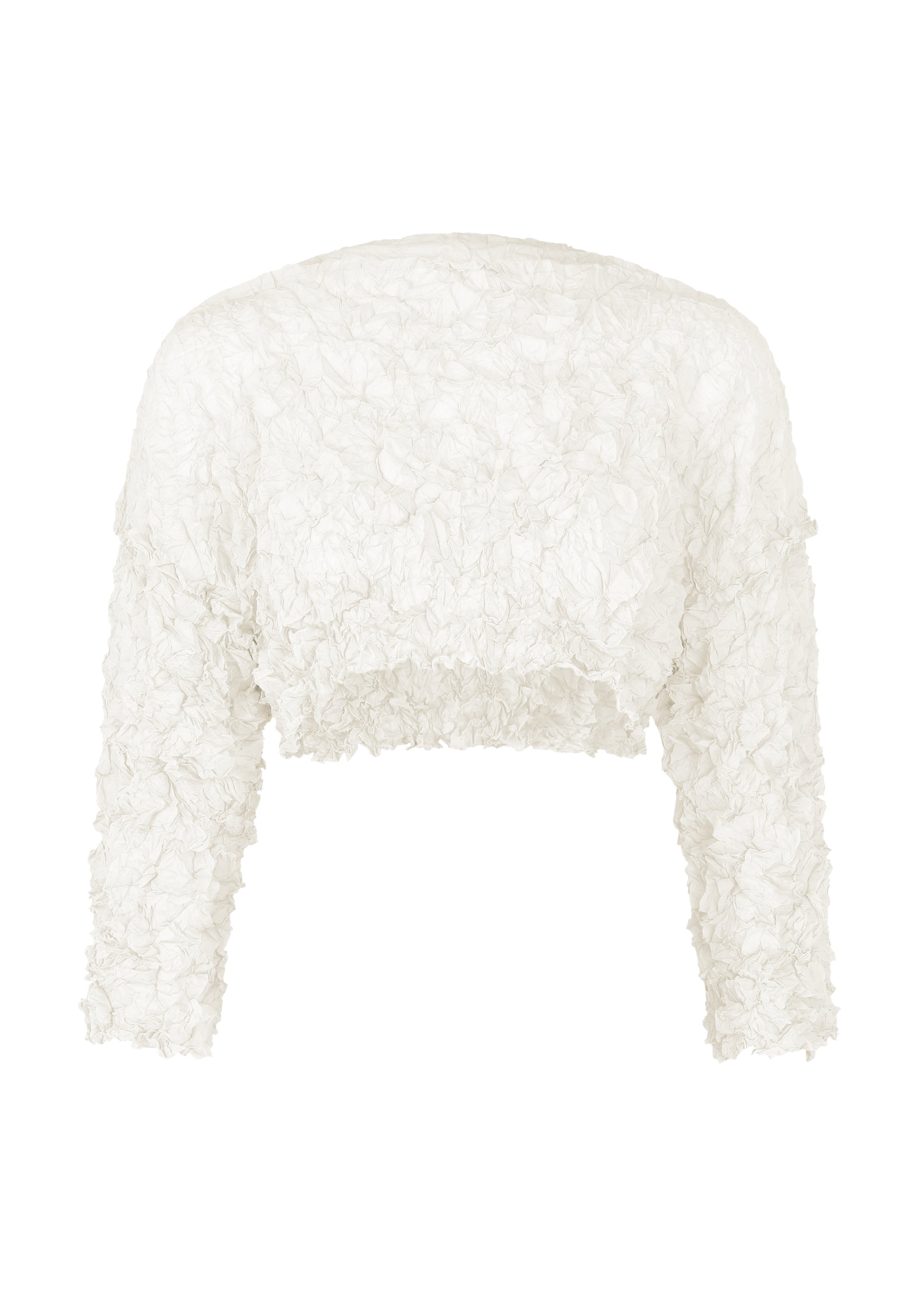 Zoomed view The MERINGUE TOP by me ISSEY MIYAKE is a white, long-sleeved cropped top crafted from textured crushed pleat fabric, shown against a plain white background. - WHITE （no.01）
