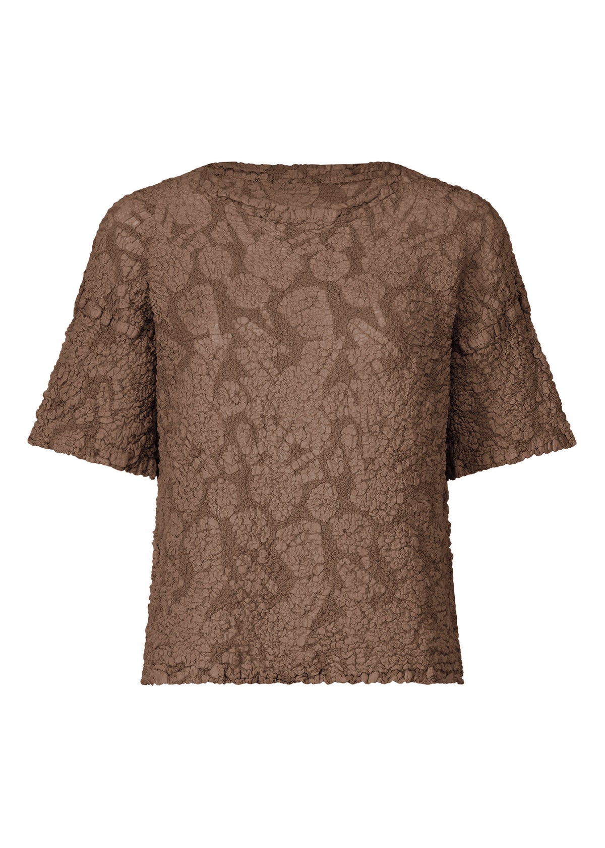 The SURPRISE BOX PRINT CAULIFLOWER top by me ISSEY MIYAKE features brown crinkled cotton, white pigment print, a loose boxy fit, round neckline, and scalloped sleeves and hem for a modern touch. view 3 of 7