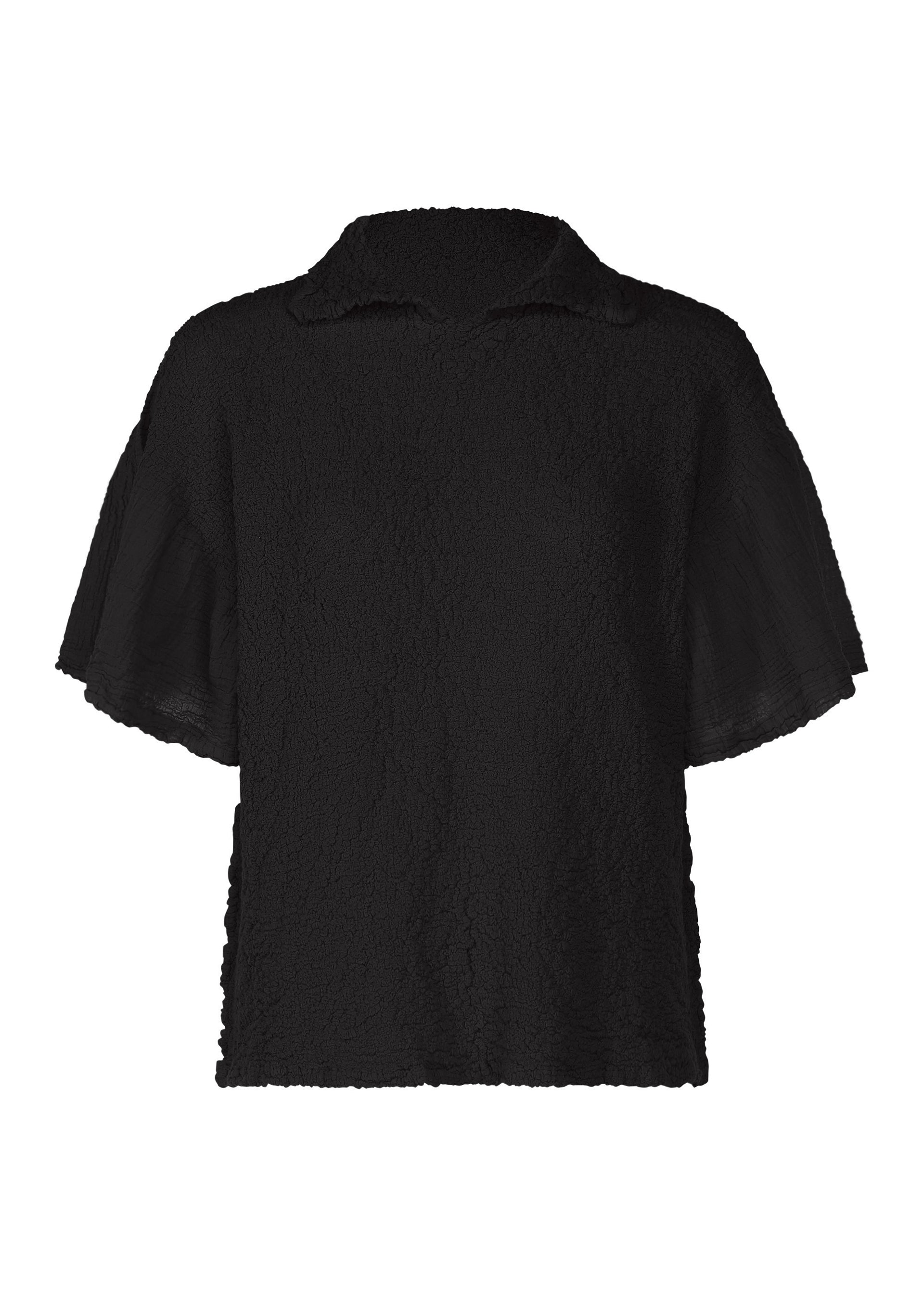 Zoomed view The SHEER CAULIFLOWER short-sleeved top by me ISSEY MIYAKE features a black textured finish, relaxed fit, and small collar for effortless cotton comfort, shown on a white background. - BLACK （no.15）