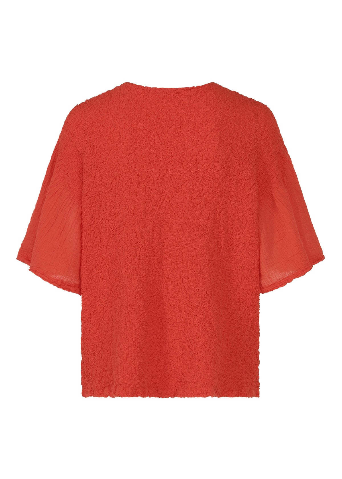 SHEER CAULIFLOWER by me ISSEY MIYAKE is a loose-fit, red cotton cardigan with short sleeves. Shown from the back, its textured fabric is slightly sheer on the sleeves and features a subtle crinkled pattern throughout. view 4 of 7